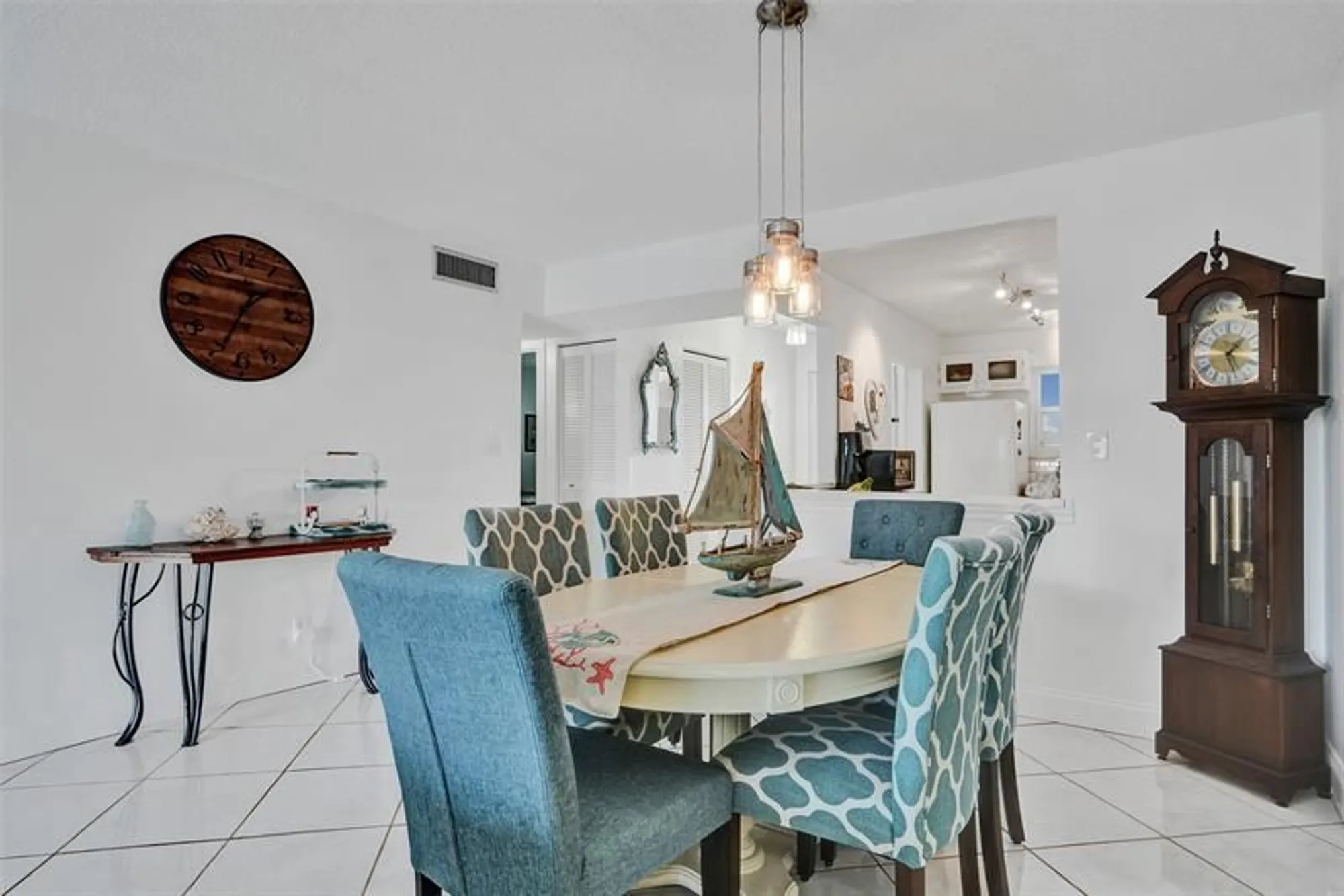 Property Slideshow image 16 of 39 | 5900 nw 44th st apt 602, Lauderhill, FL, 33319