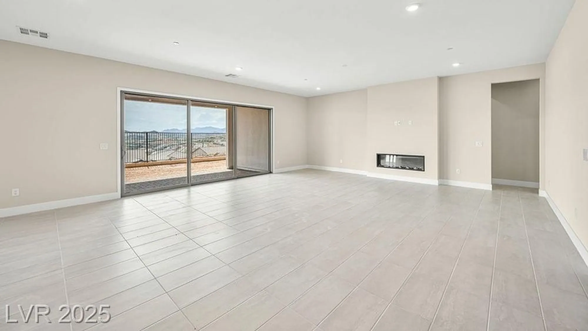 Property Slideshow image 14 of 56 | 235 paraggi bay dr, Henderson, NV, 89011