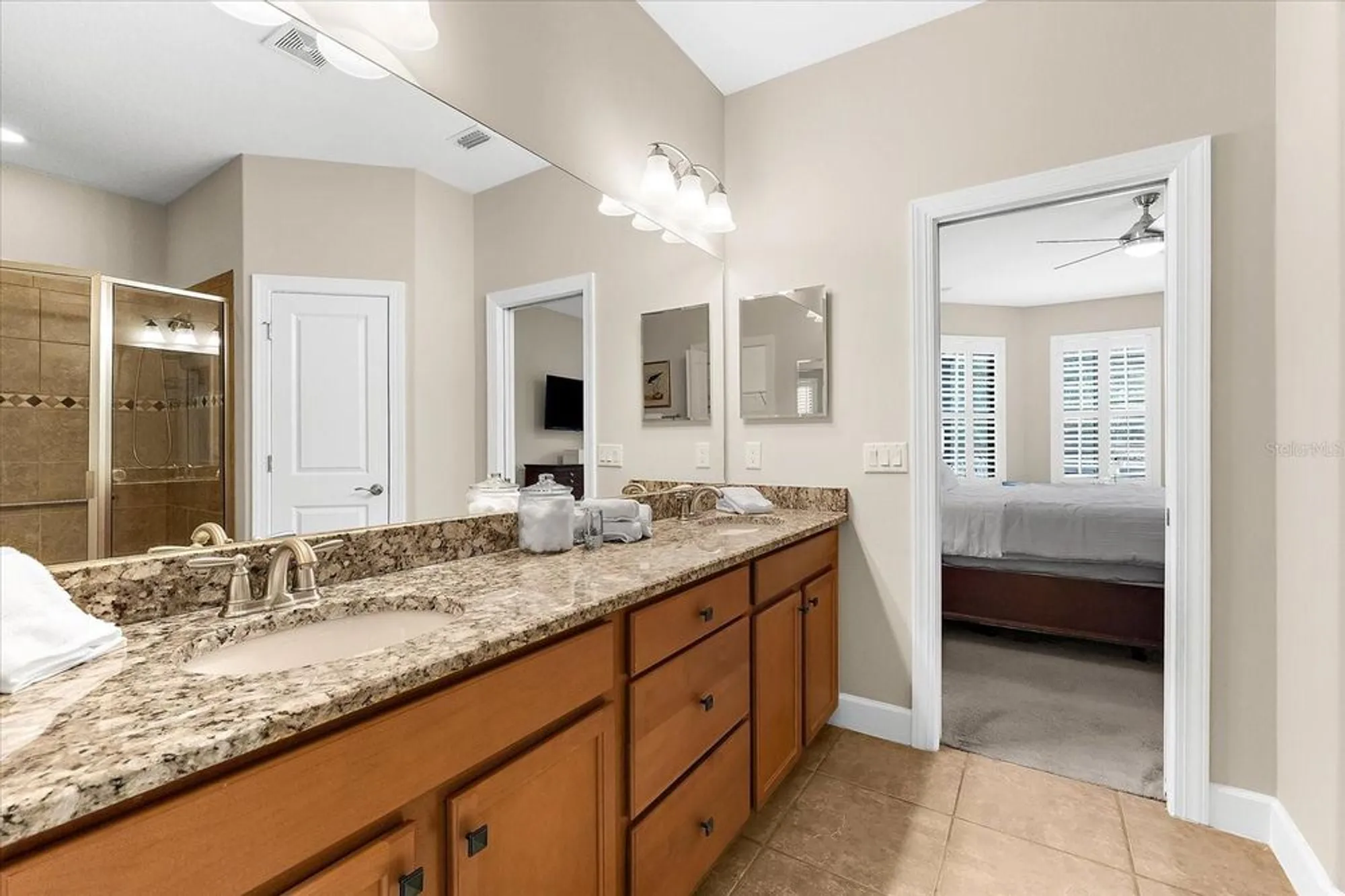 Property Slideshow image 26 of 74 | 5121 serata dr, Lakewood Ranch, FL, 34211
