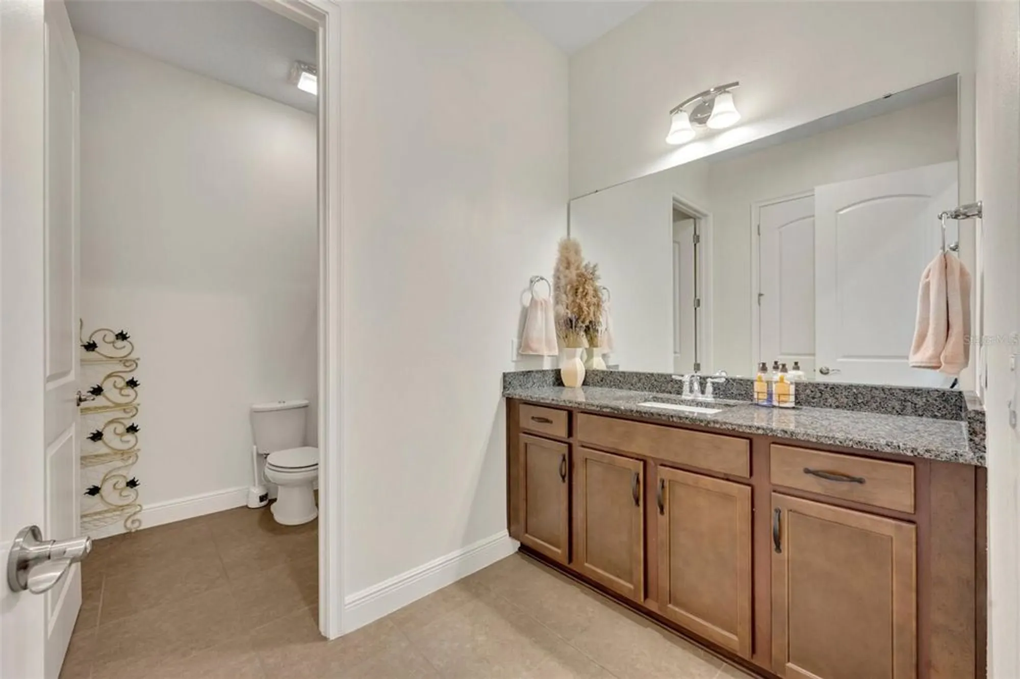 Property Slideshow image 33 of 40 | 2666 meadowedge loop, Saint Cloud, FL, 34772