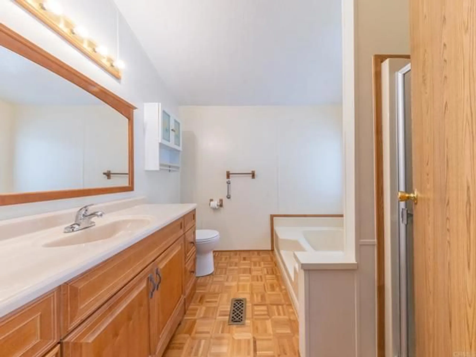 Property Slideshow image 21 of 37 | 2289 bryant dr, Carlsbad, CA, 92008