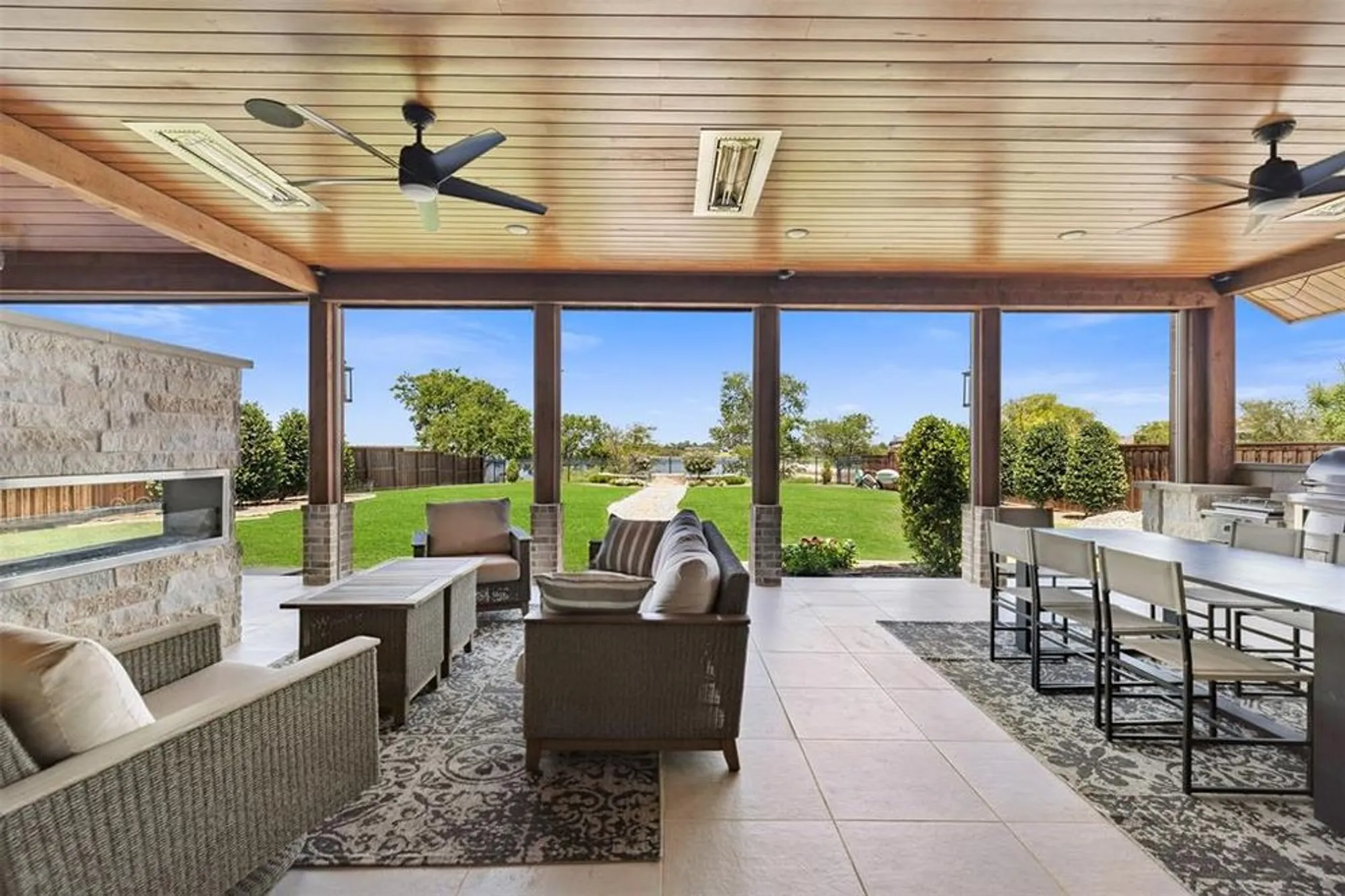 Property Slideshow image 32 of 40 | 7740 castlebridge, The Colony, TX, 75056