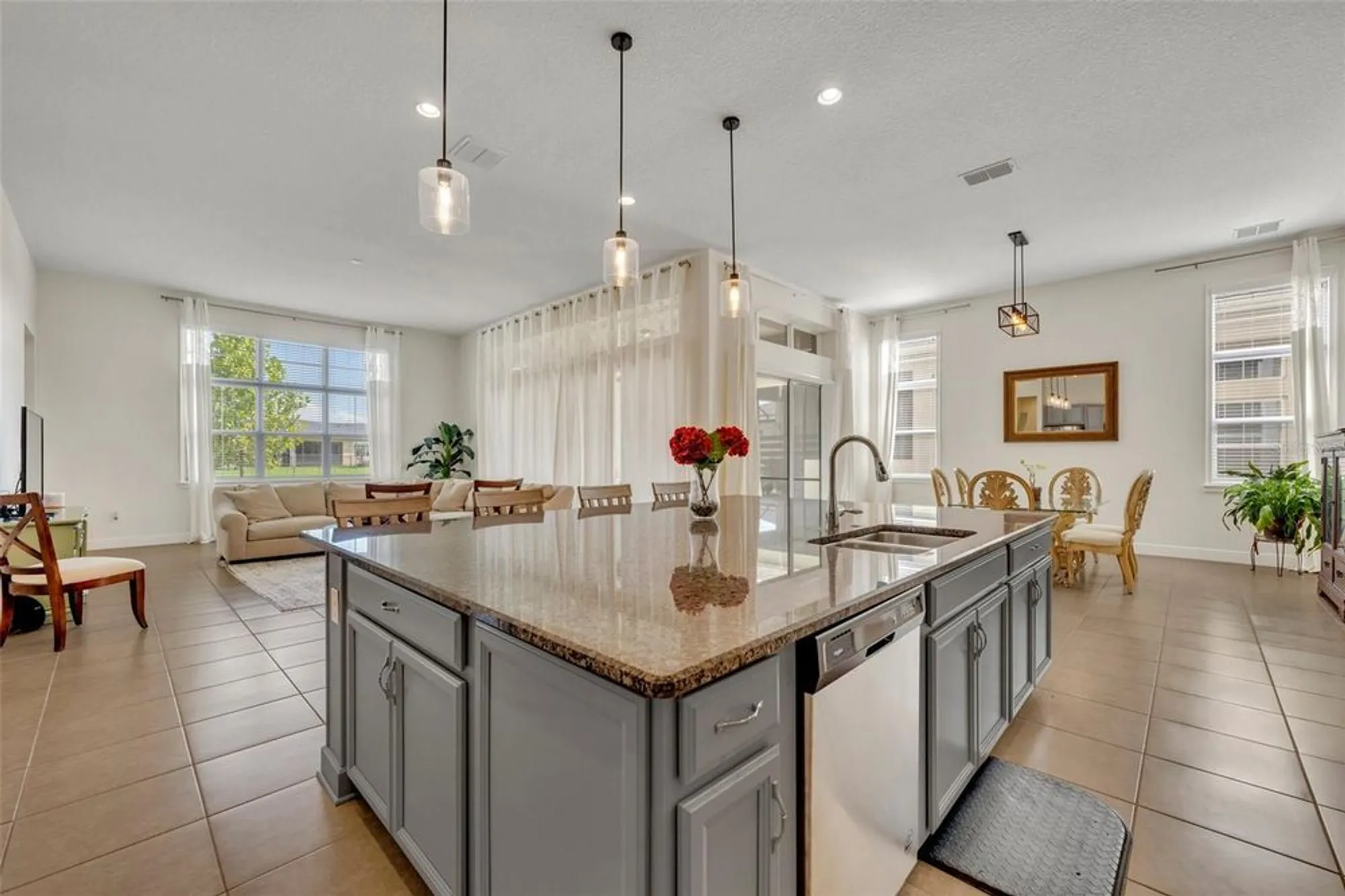 Property Slideshow image 18 of 40 | 2666 meadowedge loop, Saint Cloud, FL, 34772