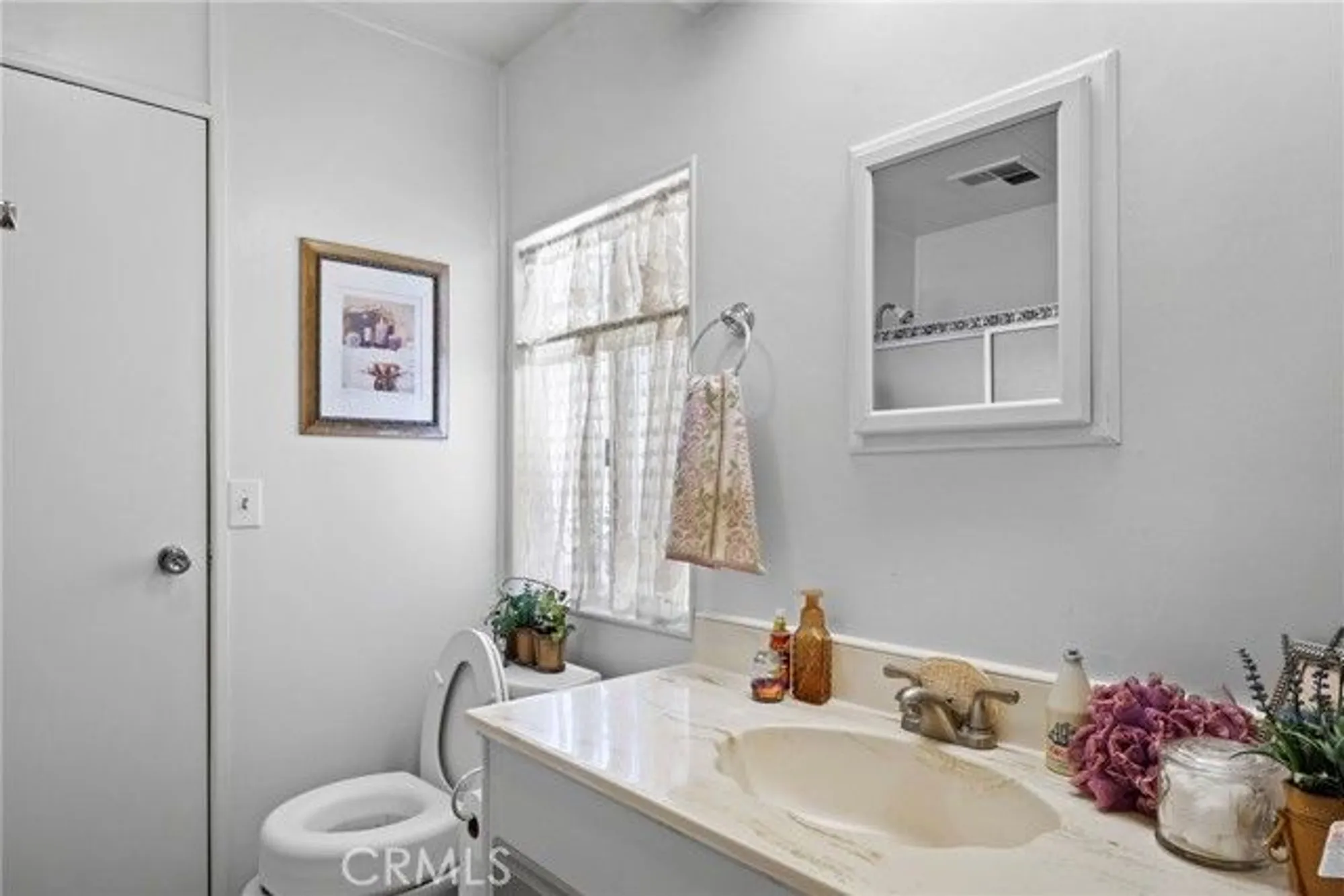 Property Slideshow image 17 of 49 | 29120 calle cisne, Murrieta, CA, 92563
