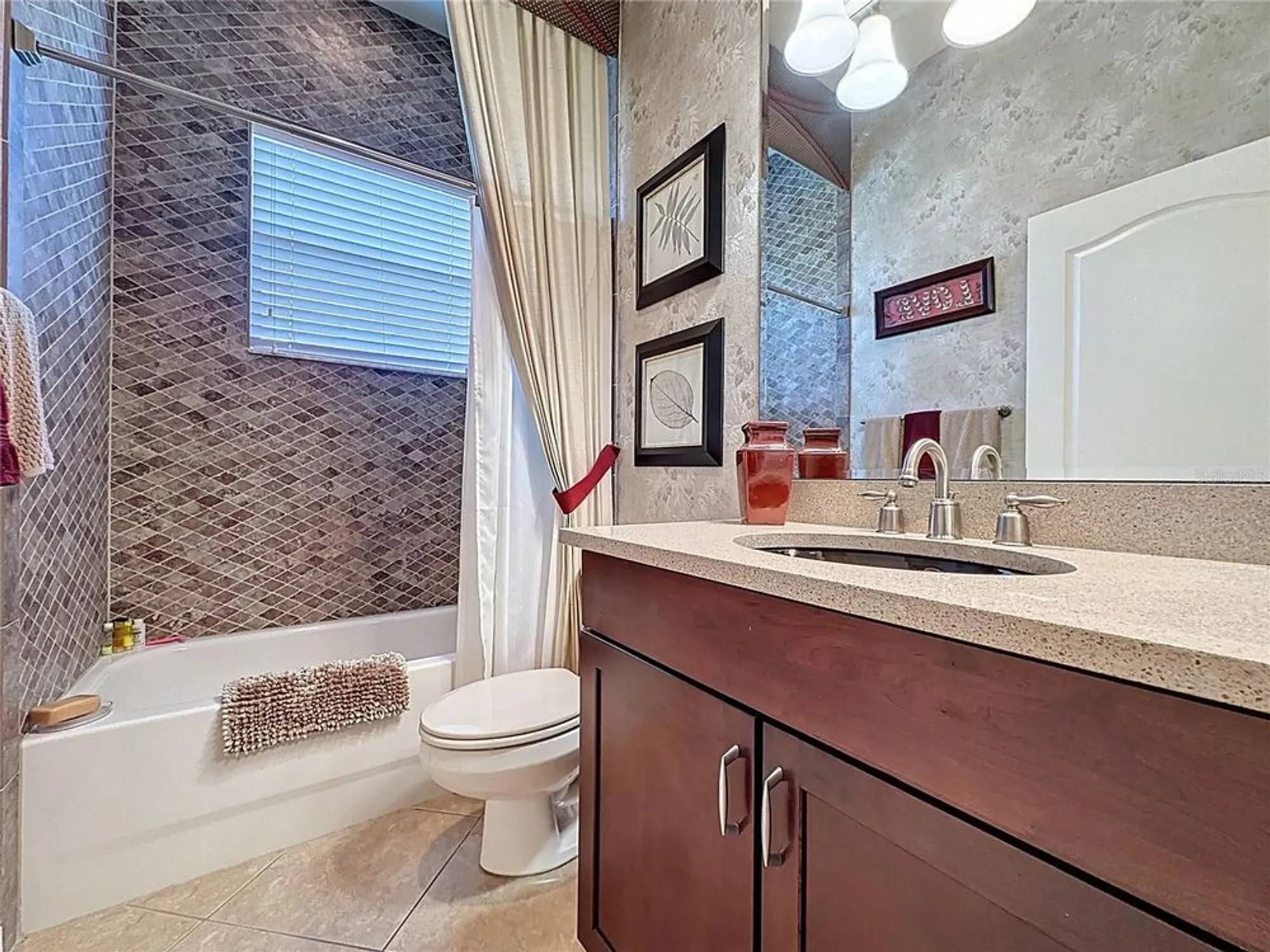 Property Slideshow image 37 of 70 | 243 bayou bend rd, Groveland, FL, 34736