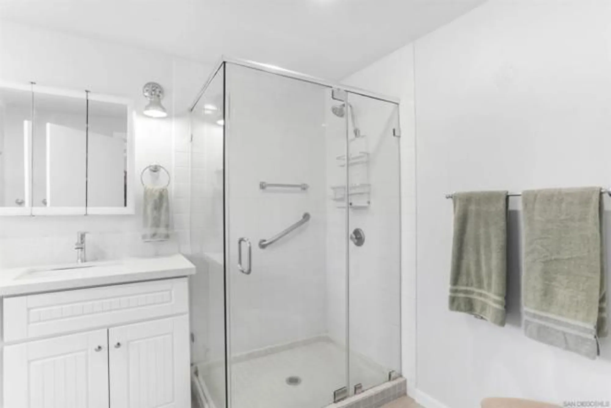 Property Slideshow image 19 of 26 | 16924 bellota dr, San Diego, CA, 92128