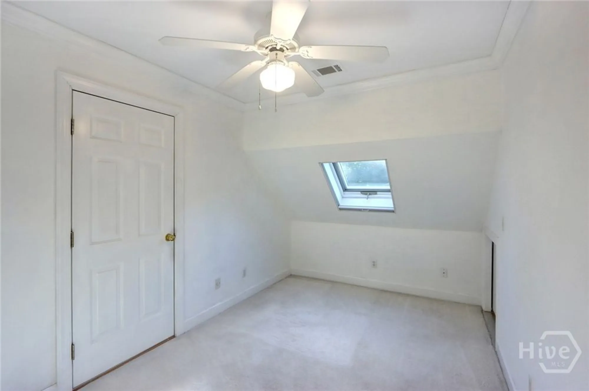 Property Slideshow image 35 of 45 | 2 breakfast ct, Savannah, GA, 31411