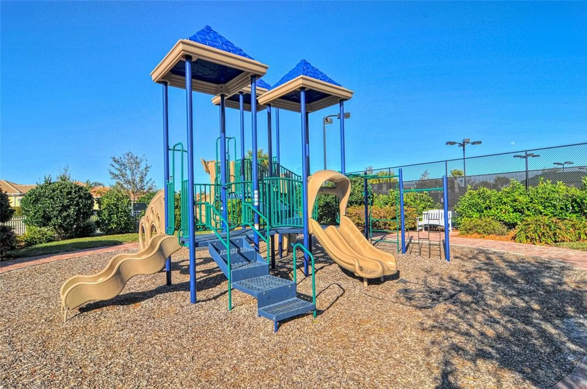 Property Slideshow image 40 of 49 | 1400 burgos dr, Sarasota, FL, 34238