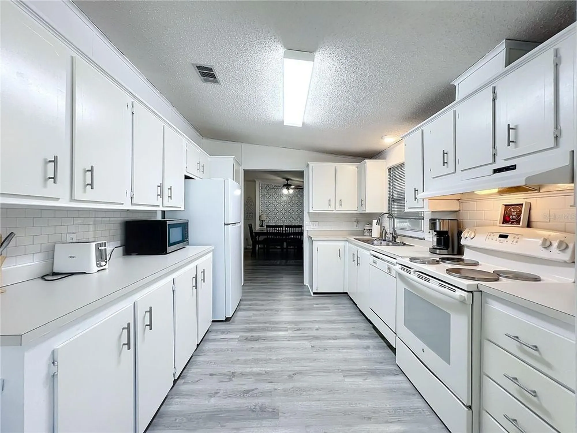 Property Slideshow image 9 of 76 | 4712 belle grv, Leesburg, FL, 34748