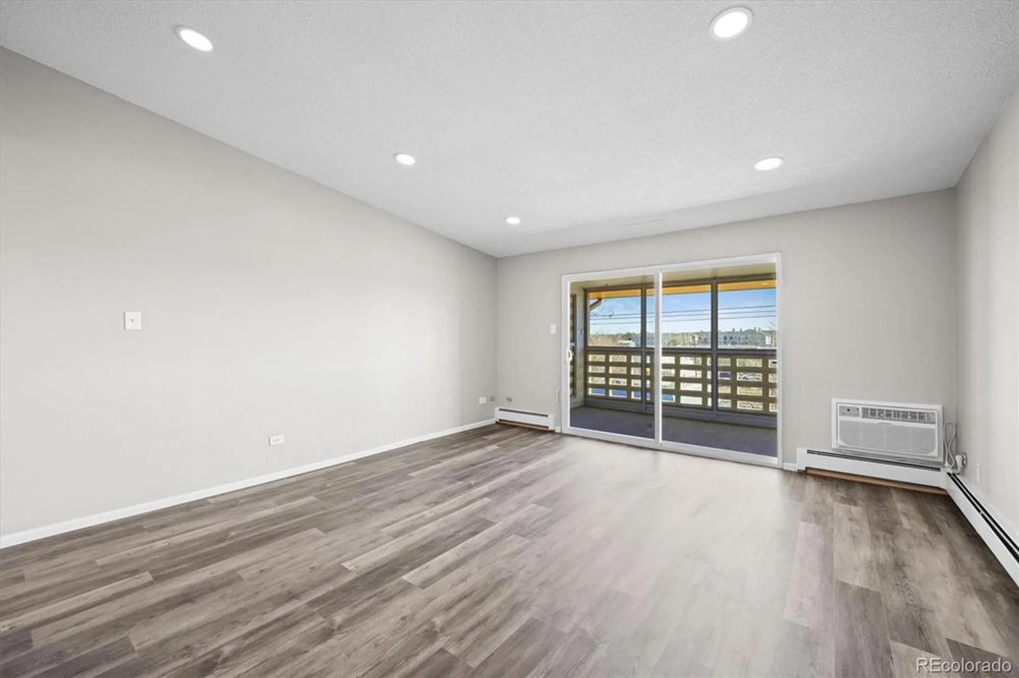 Property Slideshow image 15 of 27 | 495 s dayton st 1d, Denver, CO, 80247