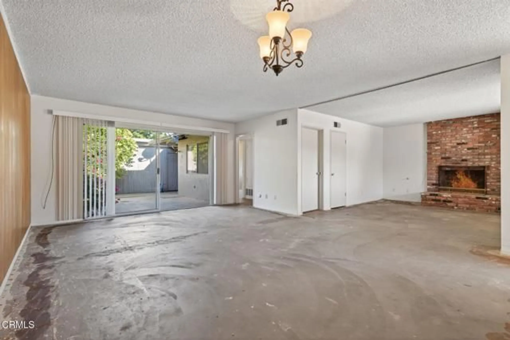 Property Slideshow image 12 of 51 | 151 w bay blvd, Port Hueneme, CA, 93041
