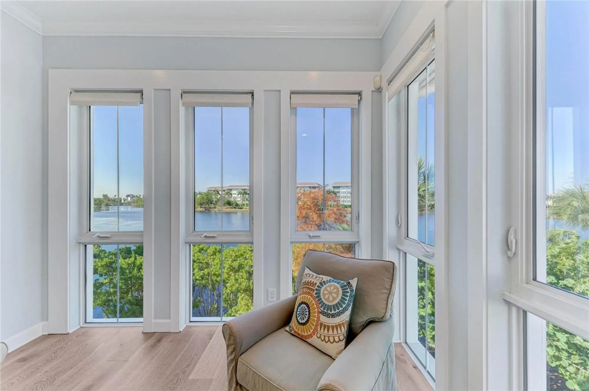 Property Slideshow image 25 of 100 | 348 sapphire lake dr unit 201, Bradenton, FL, 34209