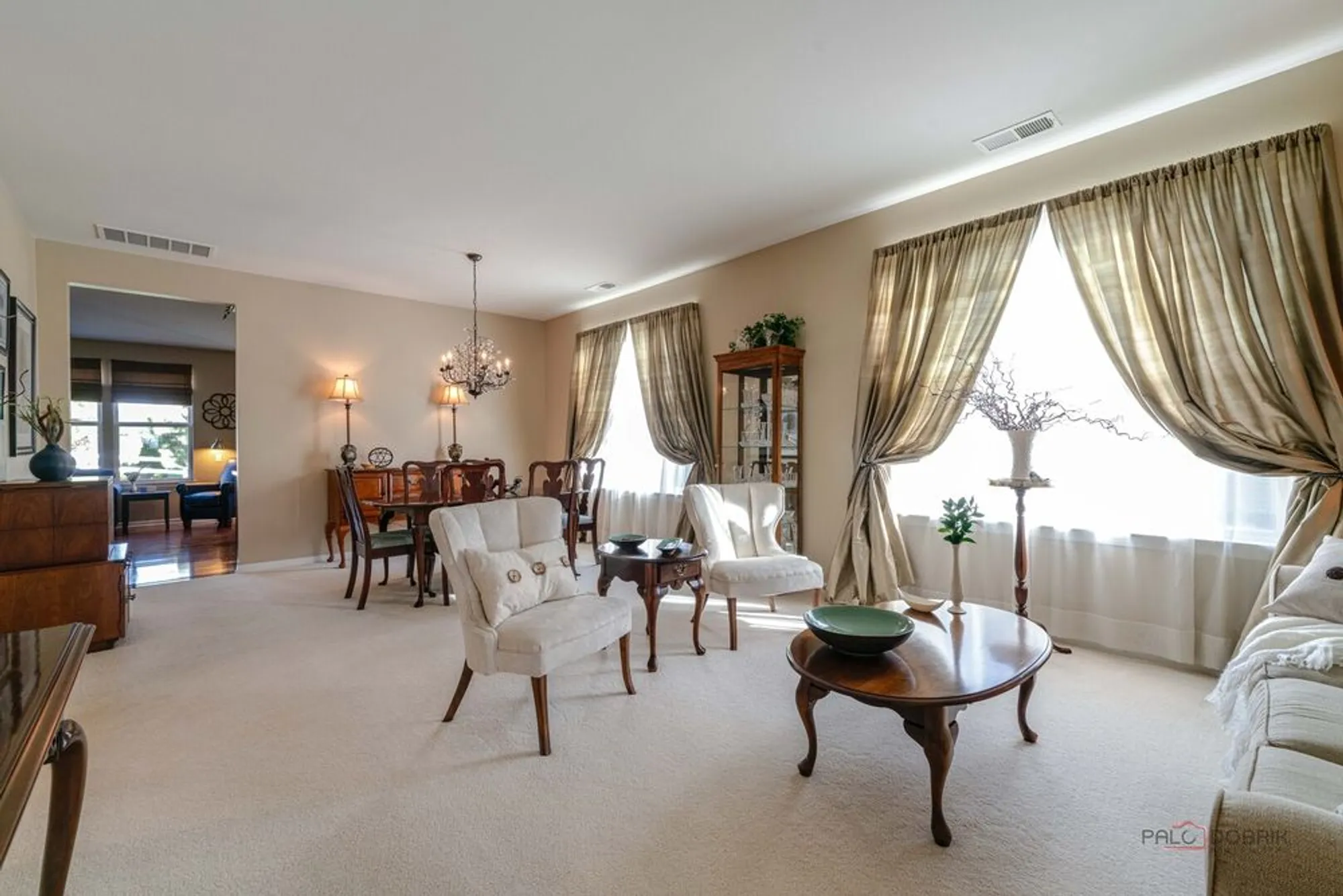 Property Slideshow image 4 of 34 | 3174 comstock ct, Mundelein, IL, 60060