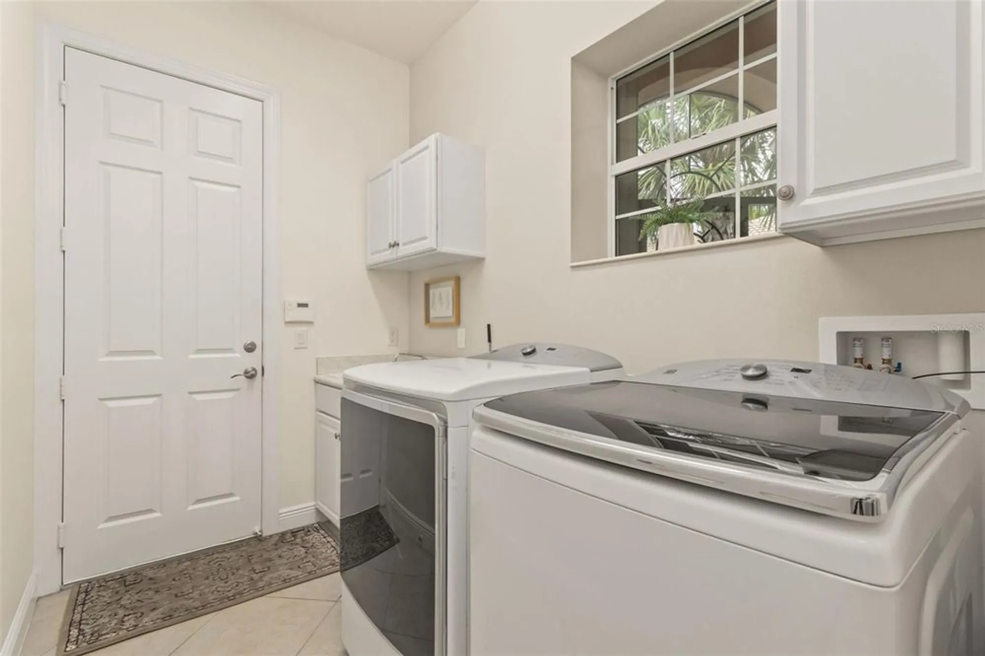 Property Slideshow image 36 of 49 | 16133 coquina bay ln, Wimauma, FL, 33598