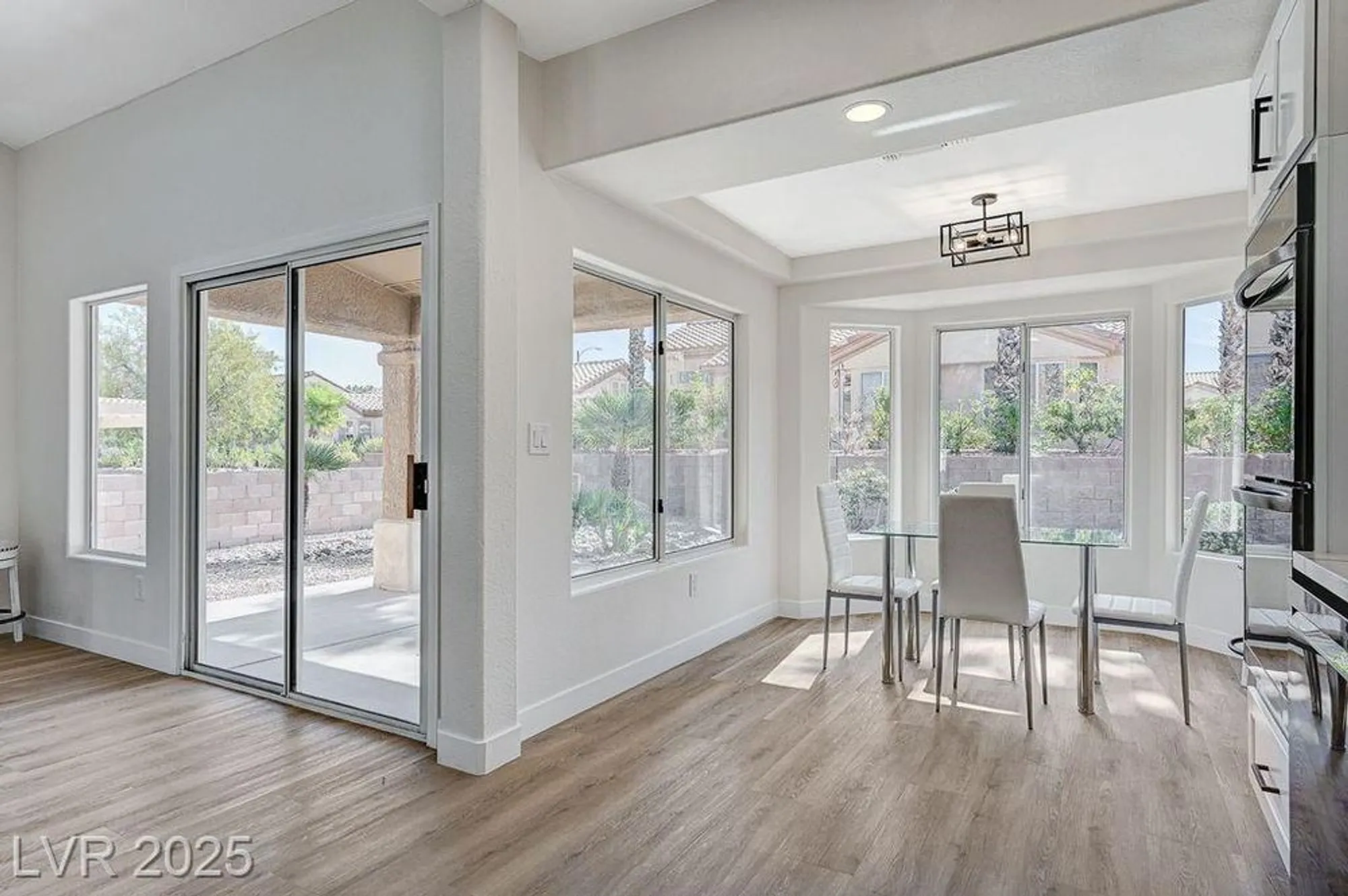 Property Slideshow image 10 of 40 | 10309 marymont pl, Las Vegas, NV, 89134