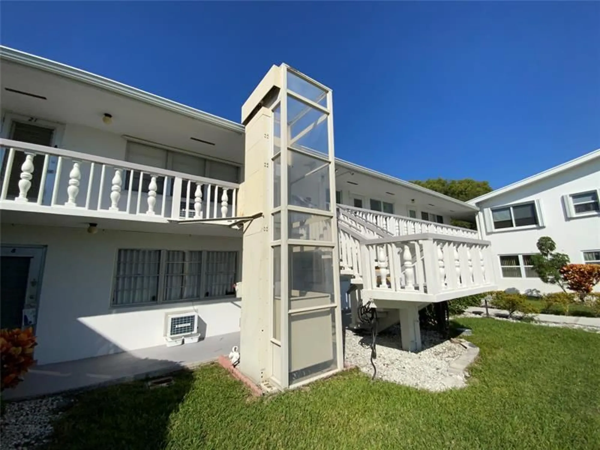 Property Slideshow image 3 of 28 | 20 bedford a # 20, West Palm Beach, FL, 33417