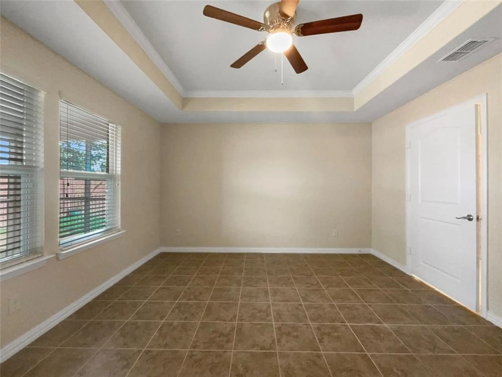 Property Slideshow image 13 of 23 | 1932 marsh point dr, Frisco, TX, 75036