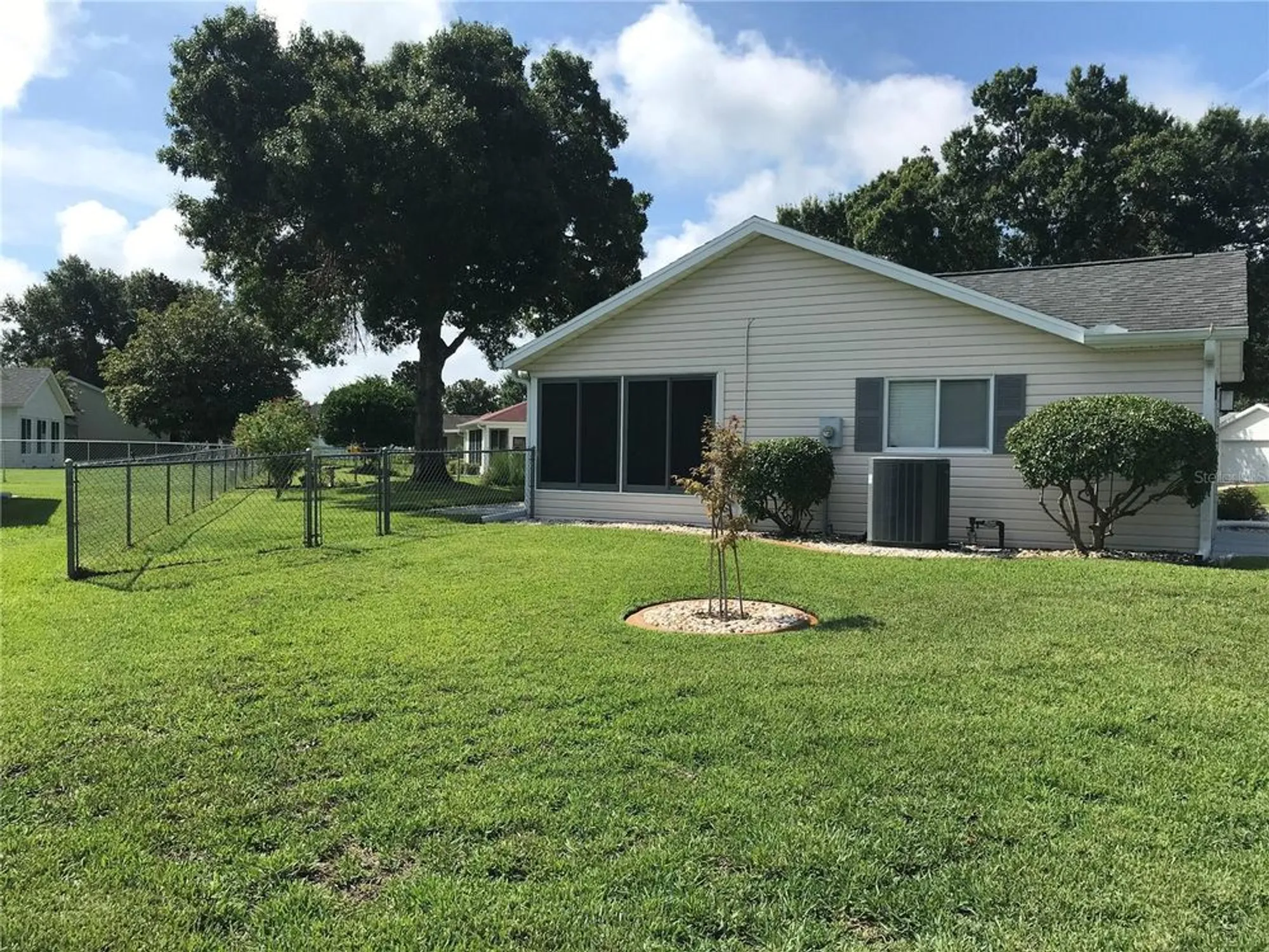 Property Slideshow image 4 of 37 | 11879 sw 137th loop, Dunnellon, FL, 34432