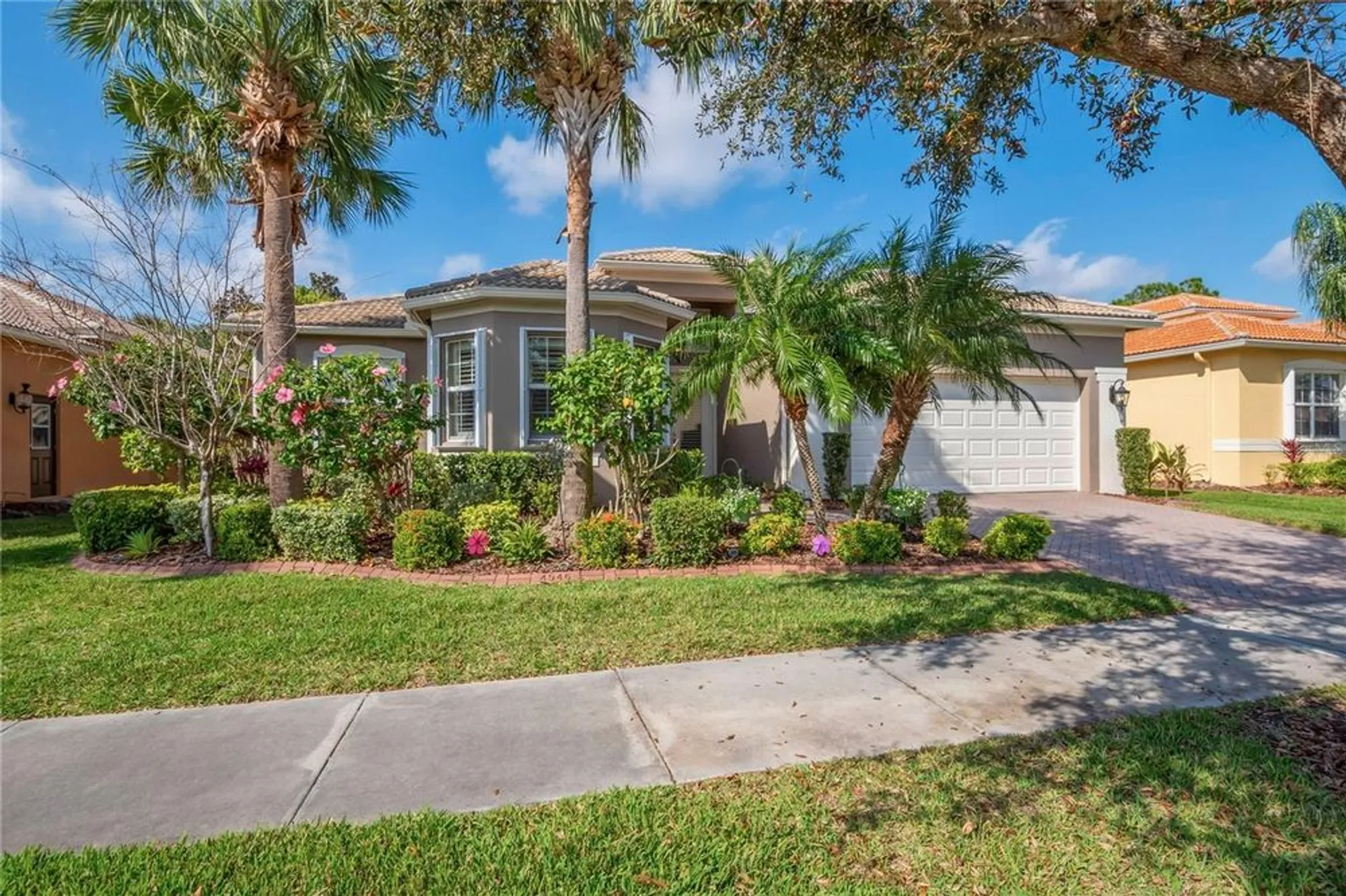 Property Slideshow image 1 of 48 | 4946 sapphire sound dr, Wimauma, FL, 33598