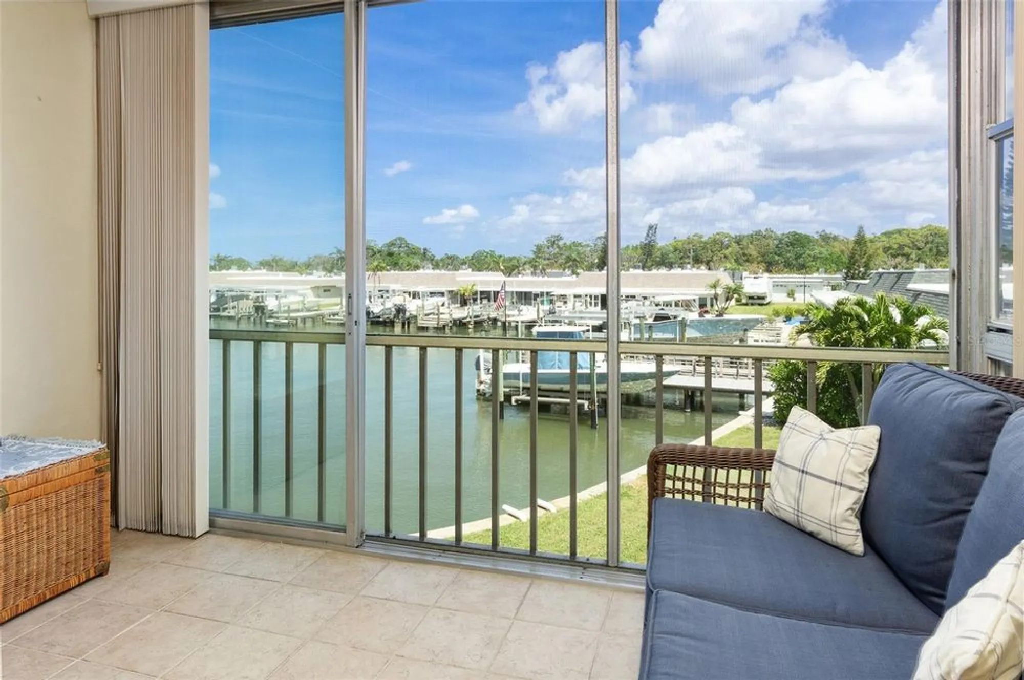 Property Slideshow image 11 of 38 | 1 boca ciega point blvd apt 212, St Petersburg, FL, 33708
