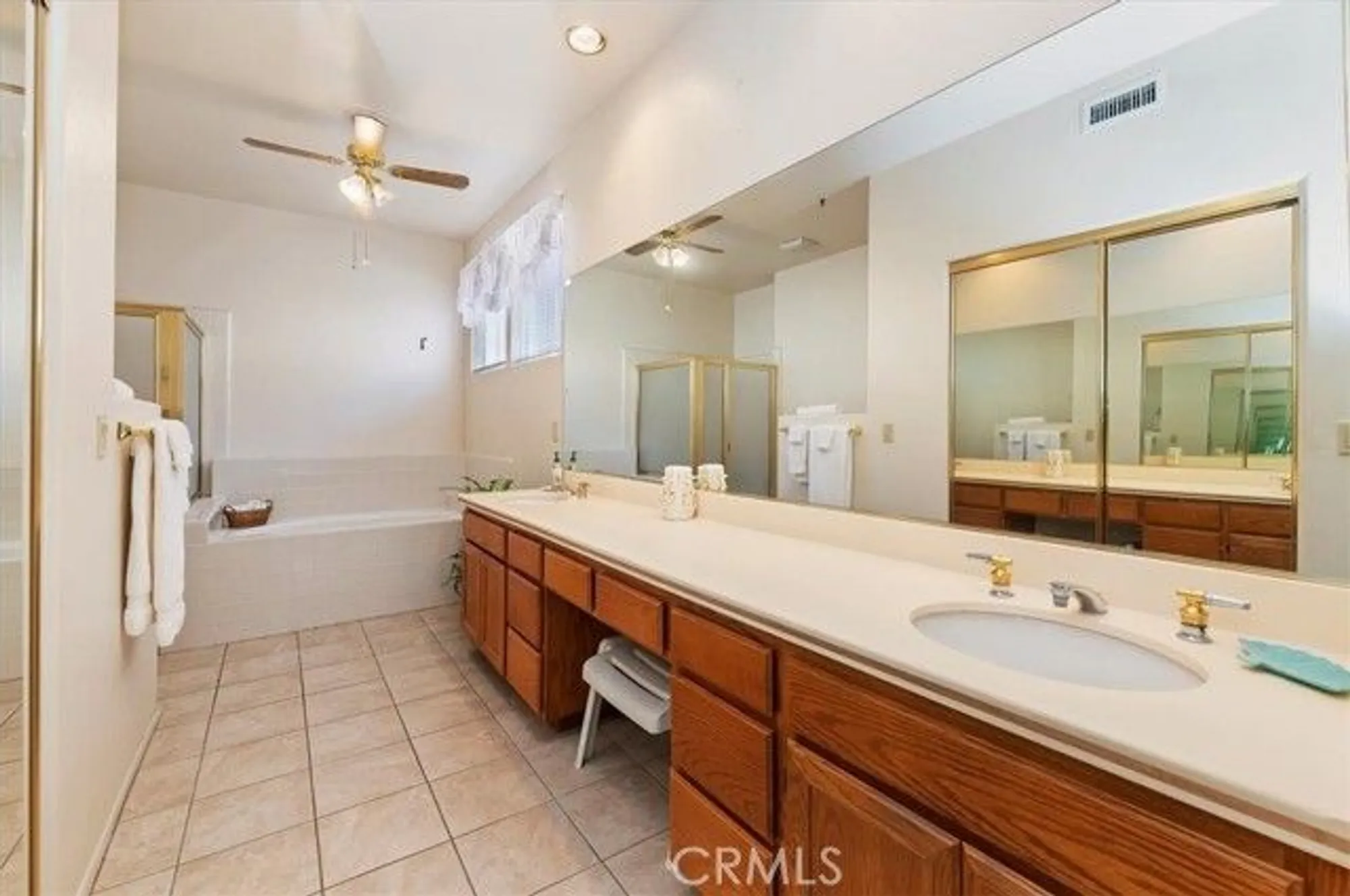 Property Slideshow image 24 of 52 | 40432 via siena, Murrieta, CA, 92562