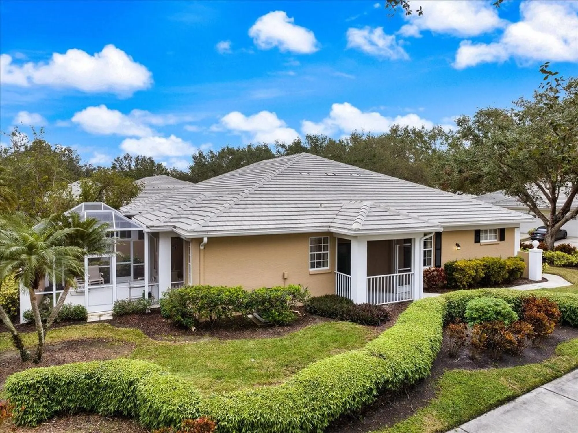 Property Slideshow image 1 of 40 | 900 paisley ct 1, Venice, FL, 34293