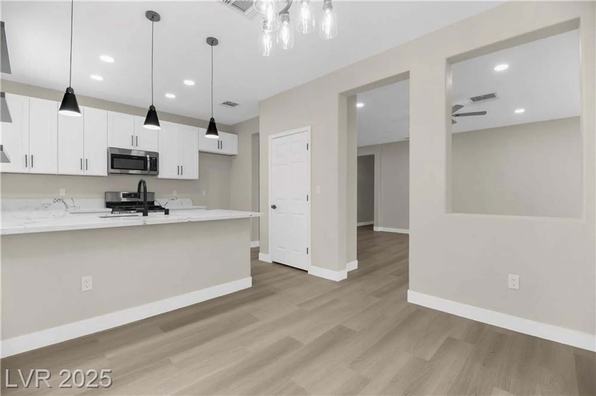 Property Slideshow image 20 of 46 | 2118 high mesa dr, Henderson, NV, 89012