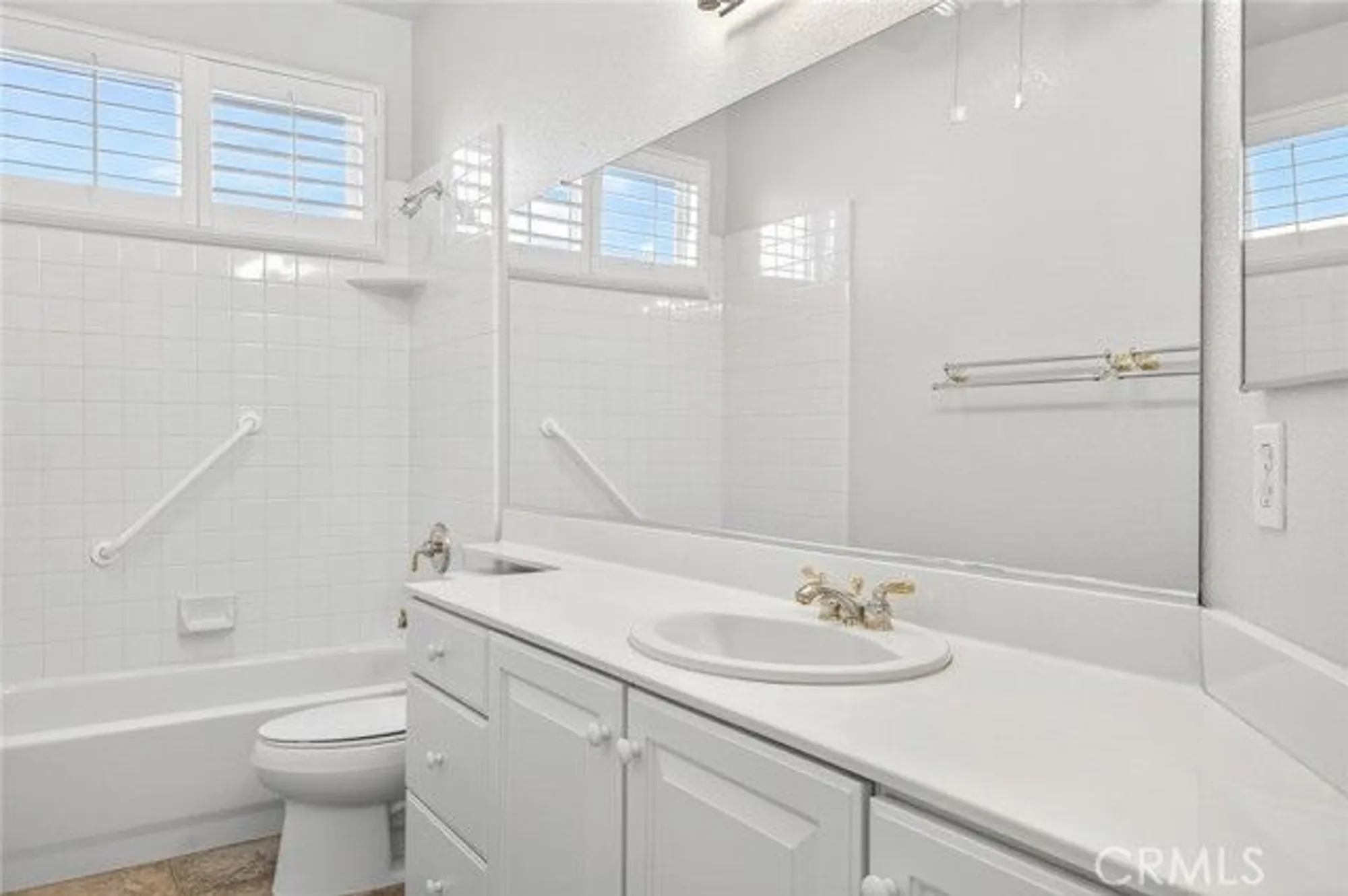 Property Slideshow image 38 of 69 | 5098 singing hills dr, Banning, CA, 92220