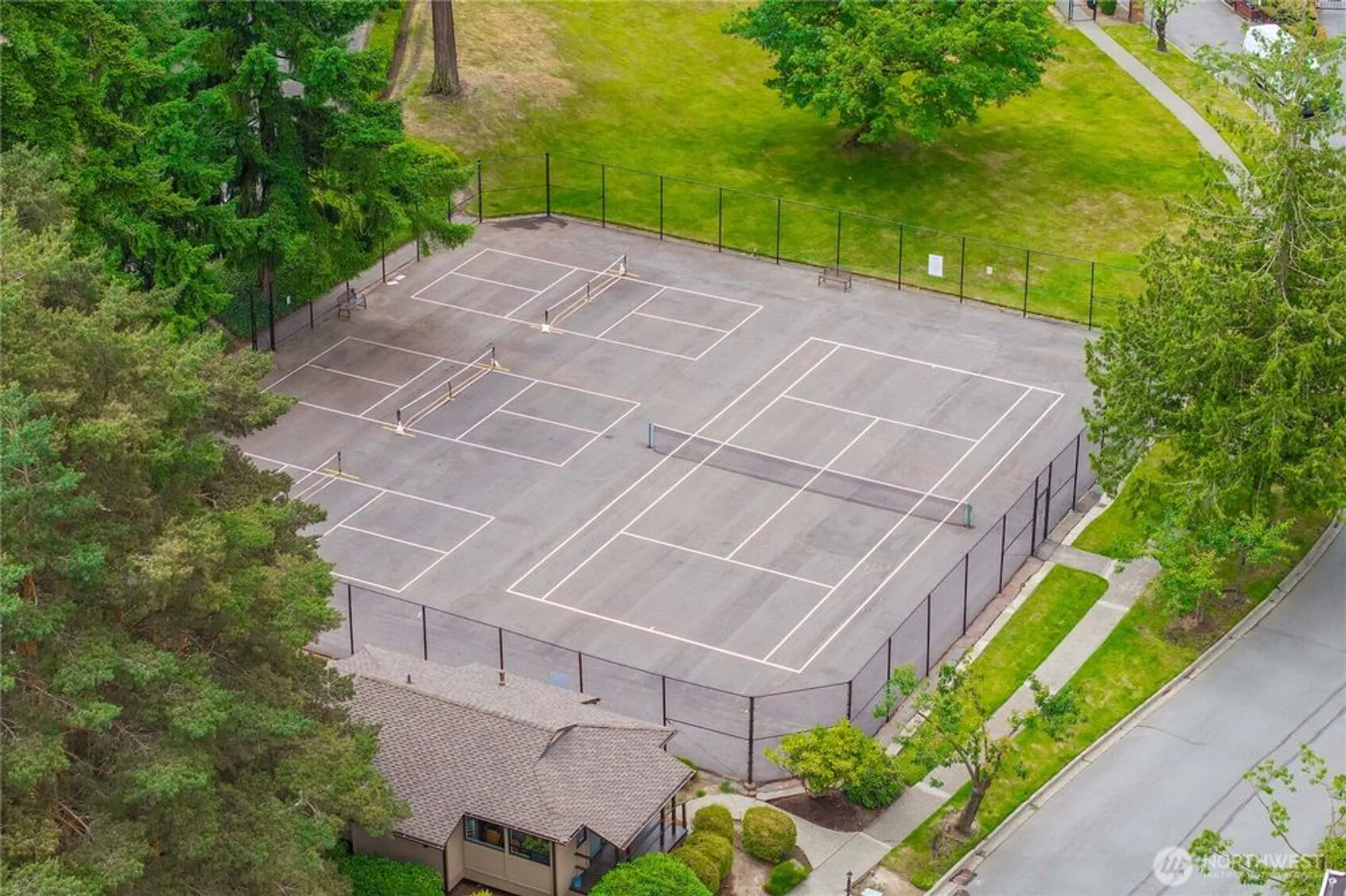 Property Slideshow image 27 of 35 | 10637 glen acres dr s # 10637, Seattle, WA, 98168