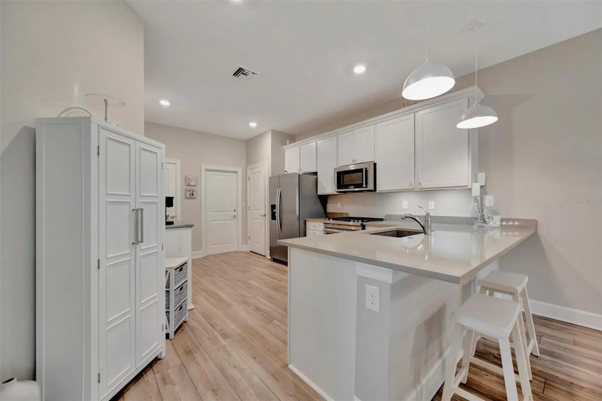 Property Slideshow image 6 of 59 | 25069 pearl lake cir, Englewood, FL, 34223