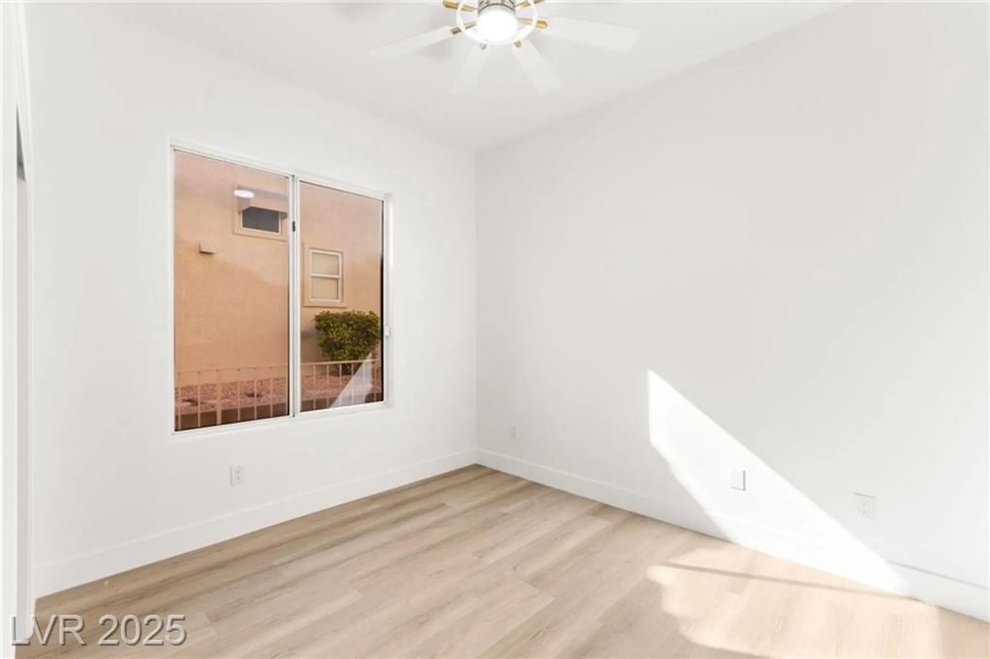 Property Slideshow image 53 of 99 | 3004 darby falls dr, Las Vegas, NV, 89134