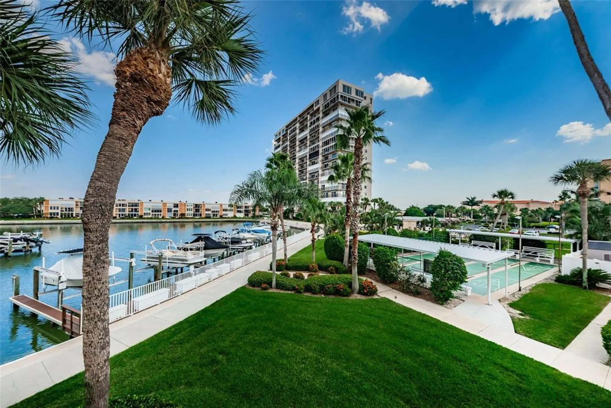 Property Slideshow image 85 of 90 | 7420 bay island dr 171, South Pasadena, FL, 33707