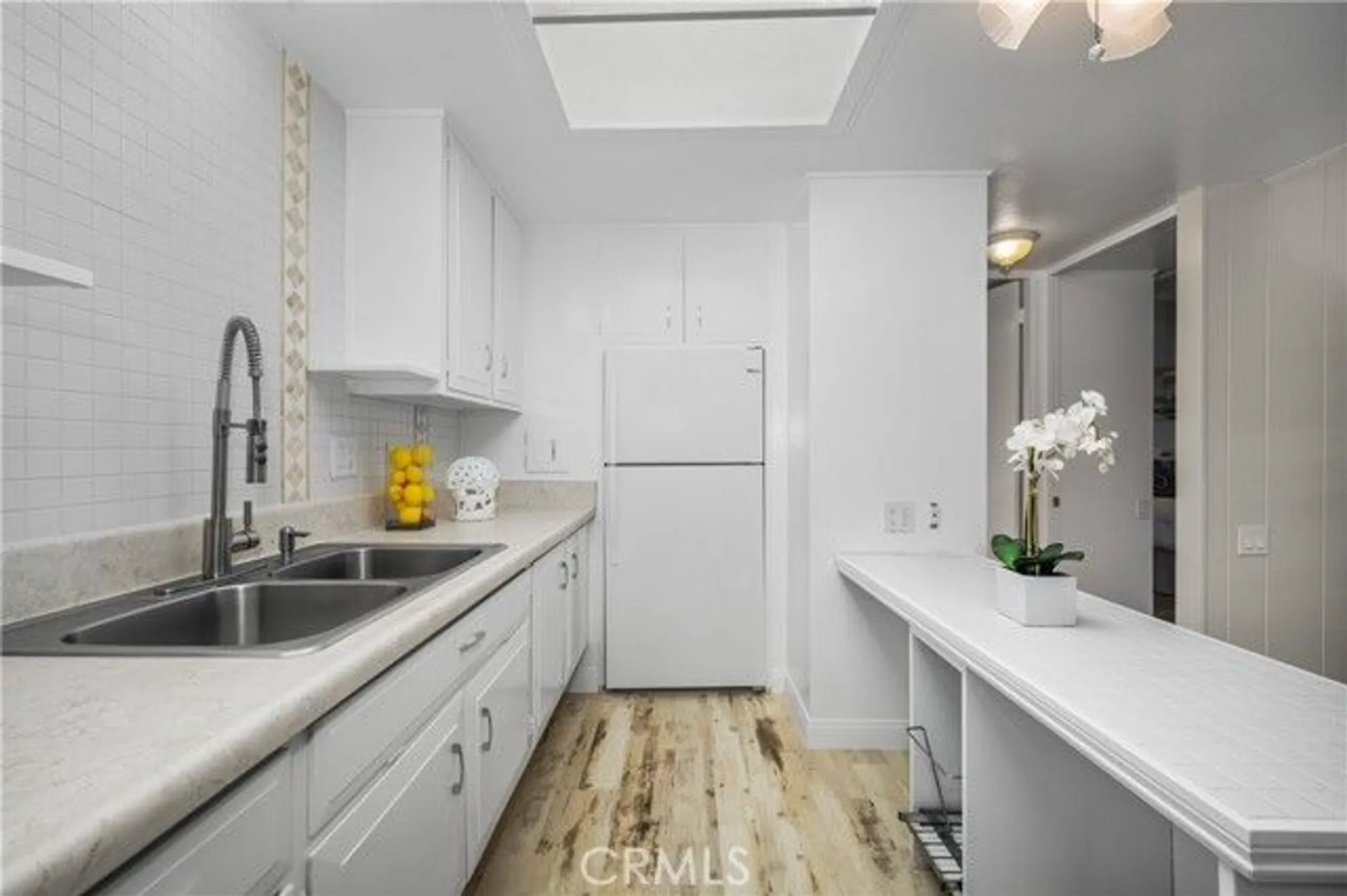 Property Slideshow image 22 of 38 | 13311 del monte dr apt 32d, Seal Beach, CA, 90740