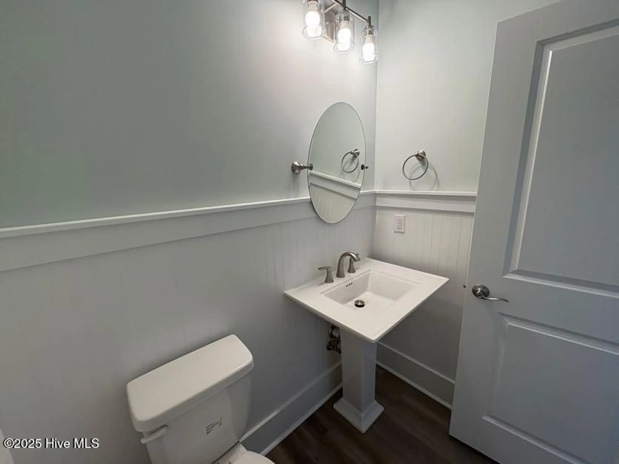 Property Slideshow image 17 of 34 | 335 longhill dr, Wilmington, NC, 28412