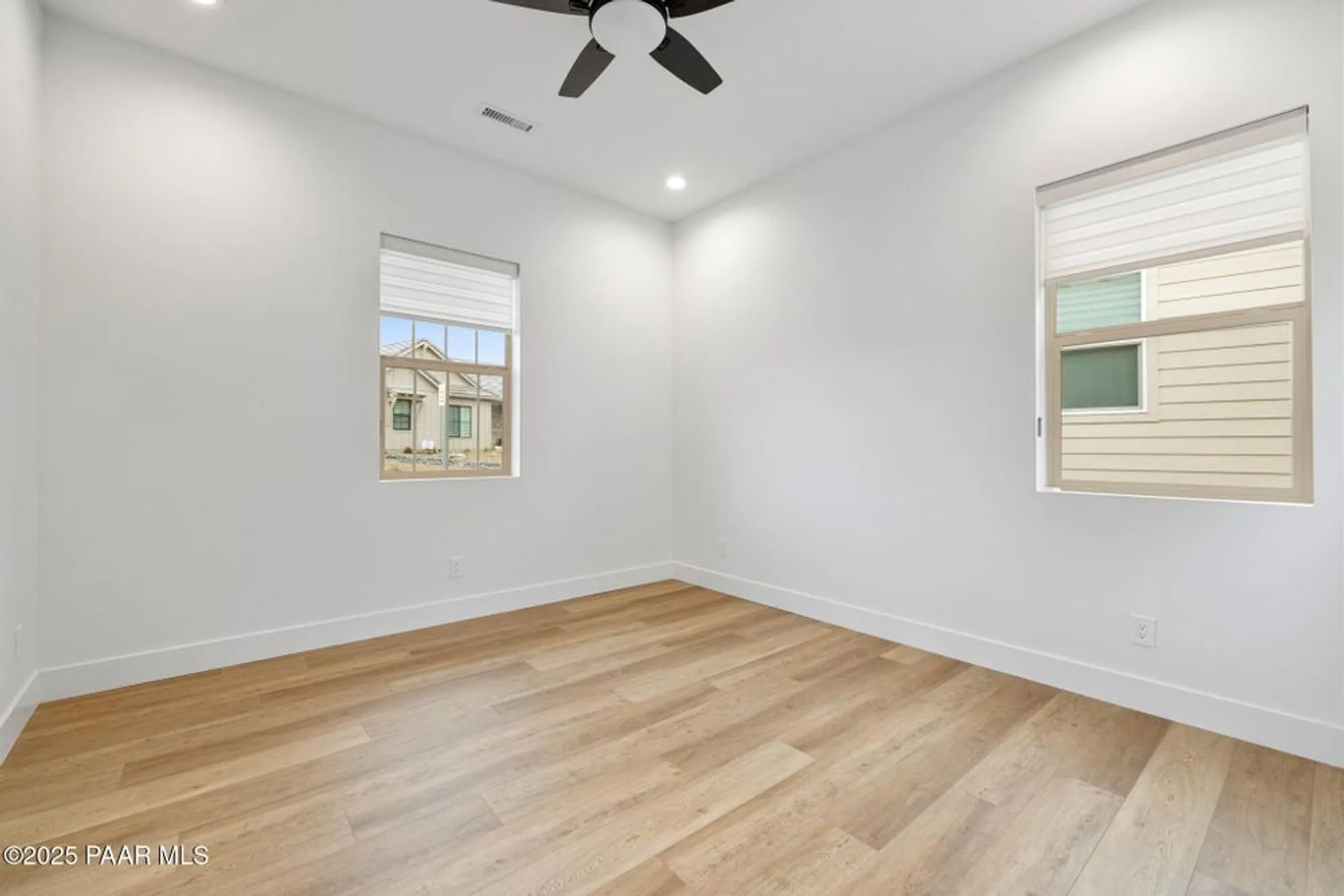 Property Slideshow image 31 of 43 | 1148 s lakeview dr, Prescott, AZ, 86301