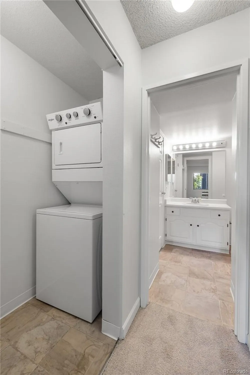 Property Slideshow image 22 of 25 | 13931 e marina dr apt 304, Aurora, CO, 80014