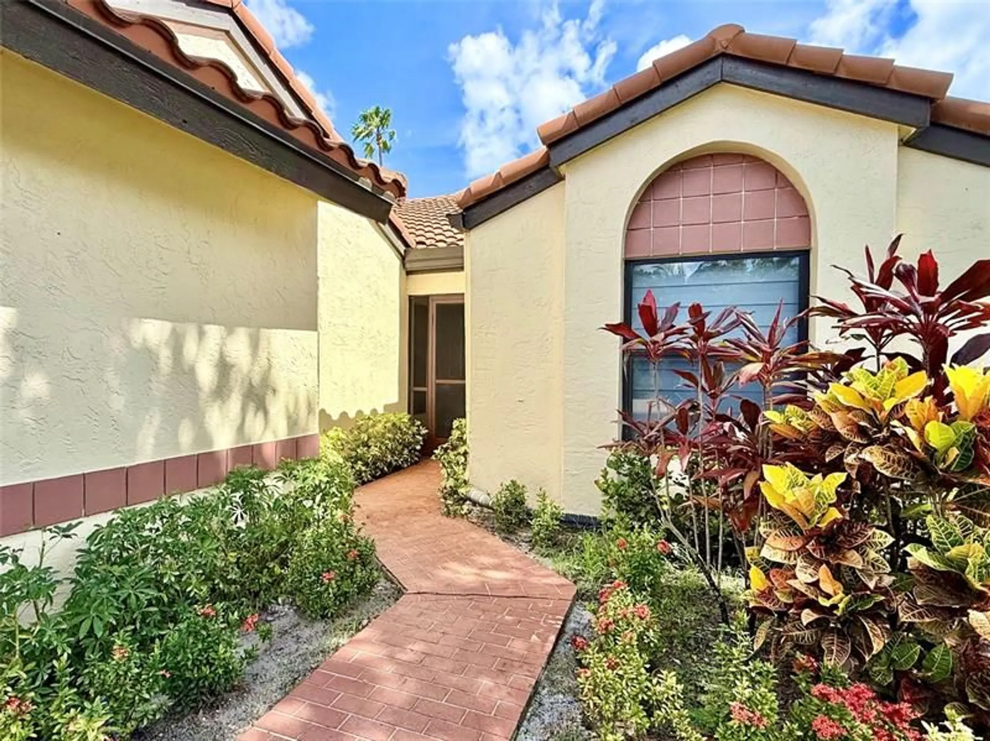 Property Slideshow image 34 of 44 | 5908 sunswept ln b, Boynton Beach, FL, 33437