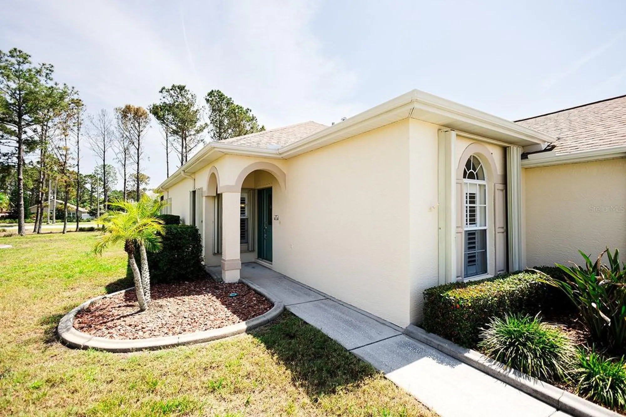 Property Slideshow image 2 of 37 | 2542 sandy hill ct, Holiday, FL, 34691