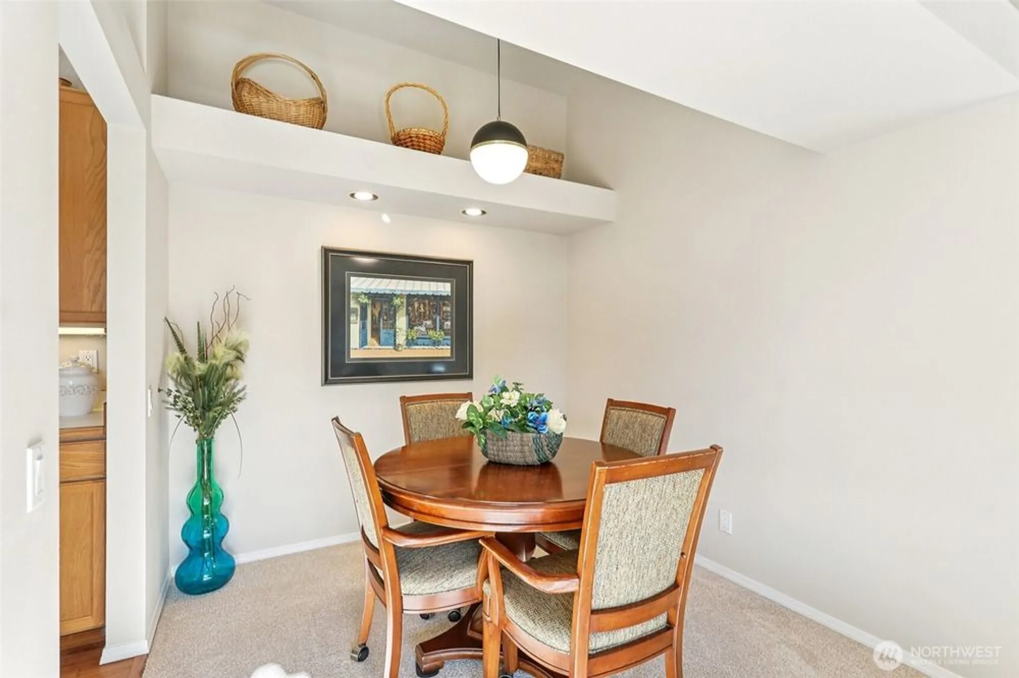 Property Slideshow image 11 of 40 | 4222 221st pl se # 1081, Issaquah, WA, 98029