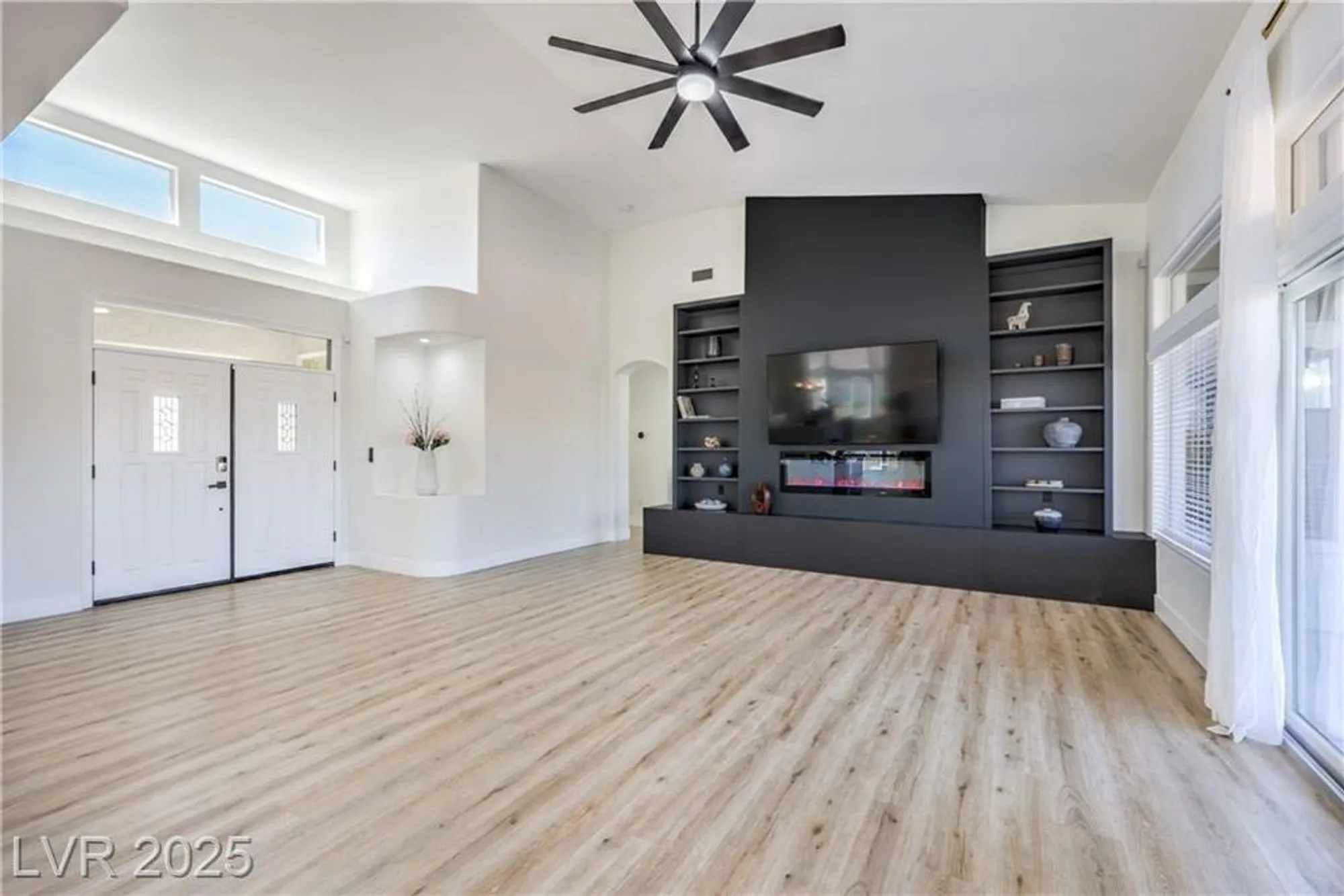 Property Slideshow image 6 of 34 | 3028 treesdale dr, Las Vegas, NV, 89134