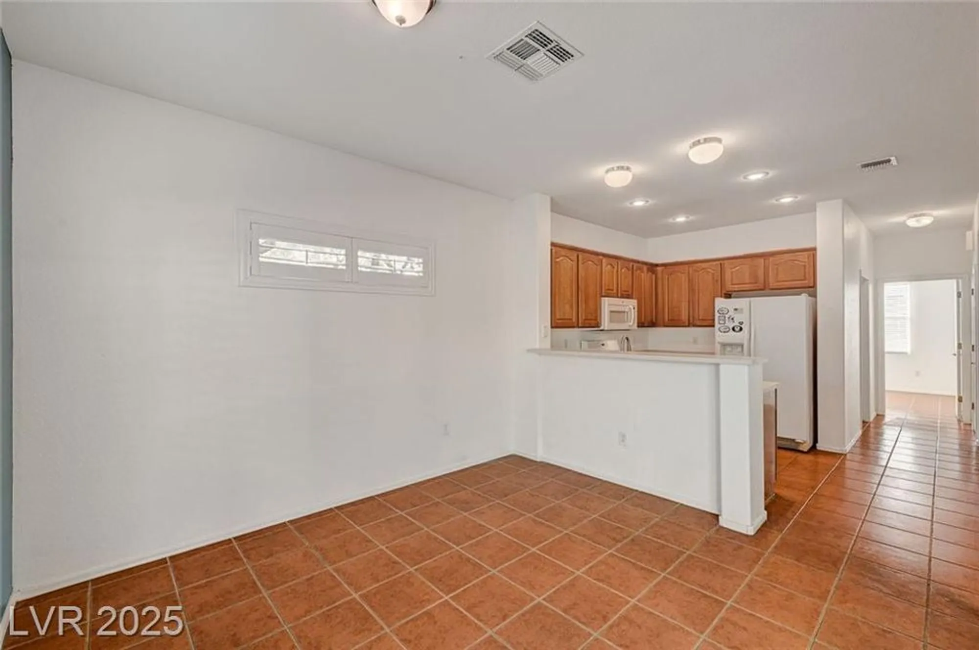 Property Slideshow image 14 of 51 | 1620 langston hughes st, Henderson, NV, 89052