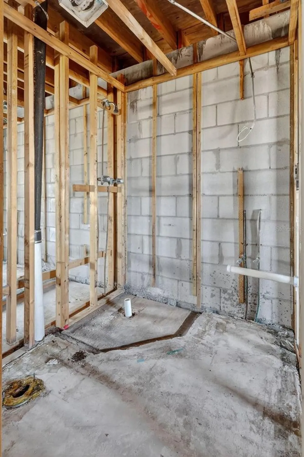 Property Slideshow image 34 of 40 | 4149 lake bayshore dr c511, Bradenton, FL, 34205