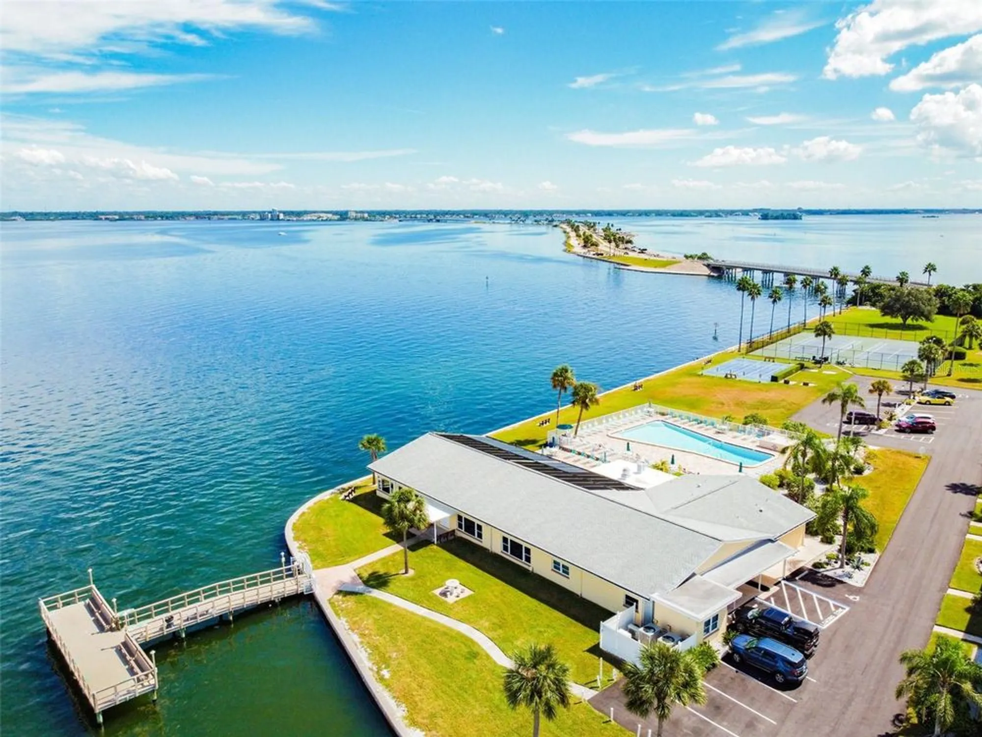 Property Slideshow image 43 of 71 | 5 gateshead dr 203, Dunedin, FL, 34698