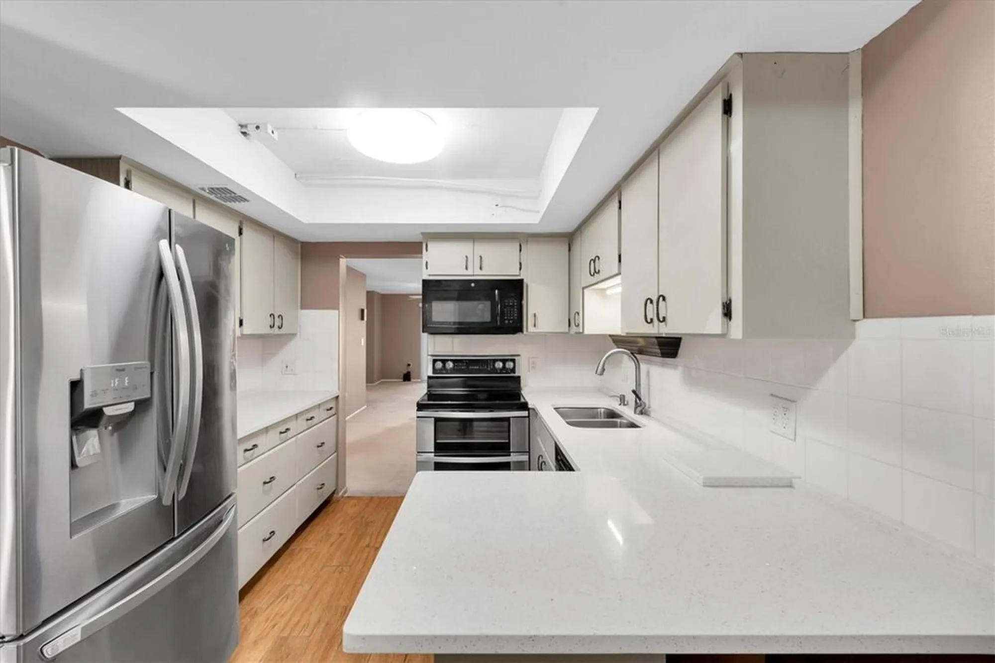 Property Slideshow image 11 of 25 | 19029 us highway 19 n apt 26-304, Clearwater, FL, 33764