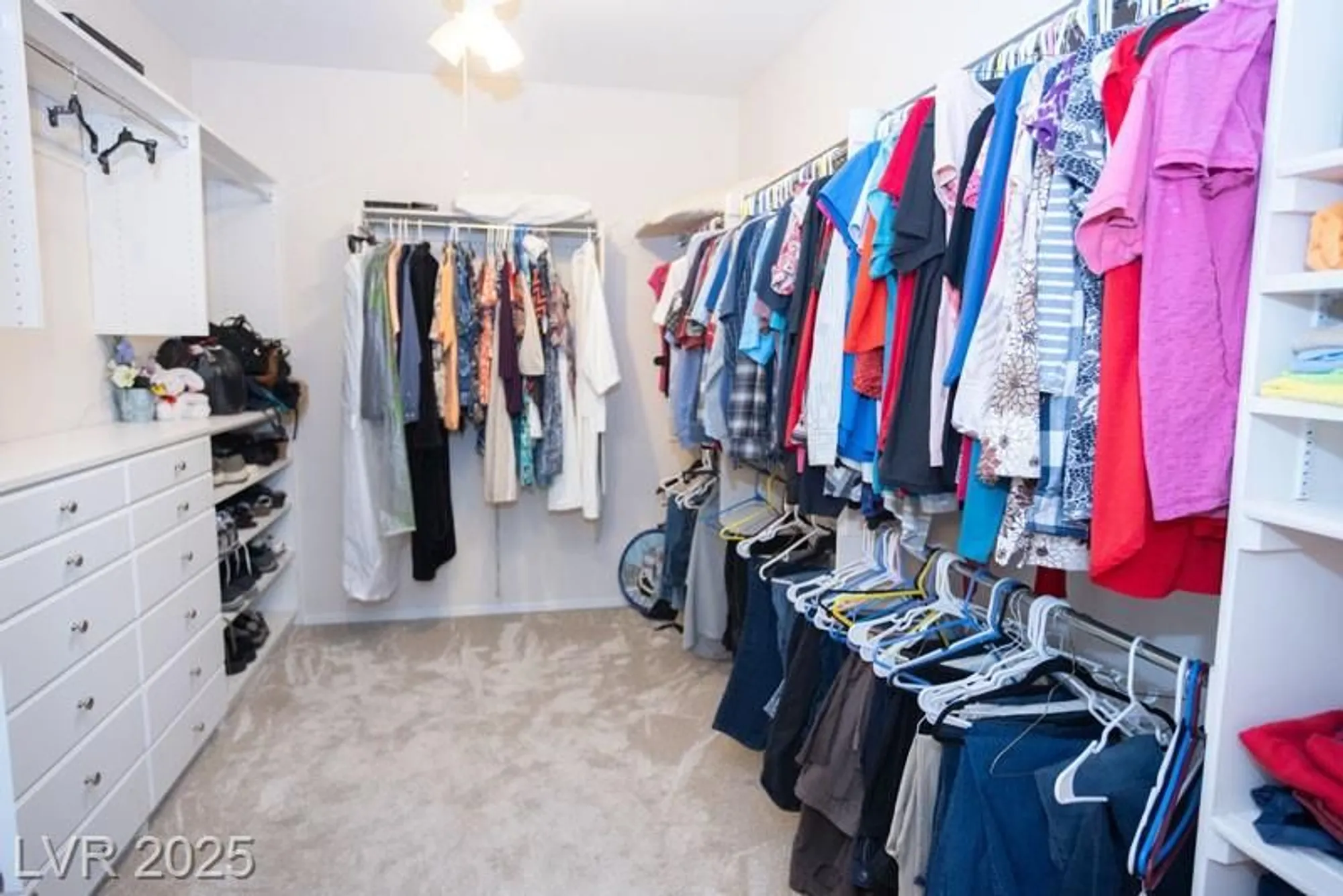 Property Slideshow image 22 of 43 | 5935 saddle horse ave, Las Vegas, NV, 89122