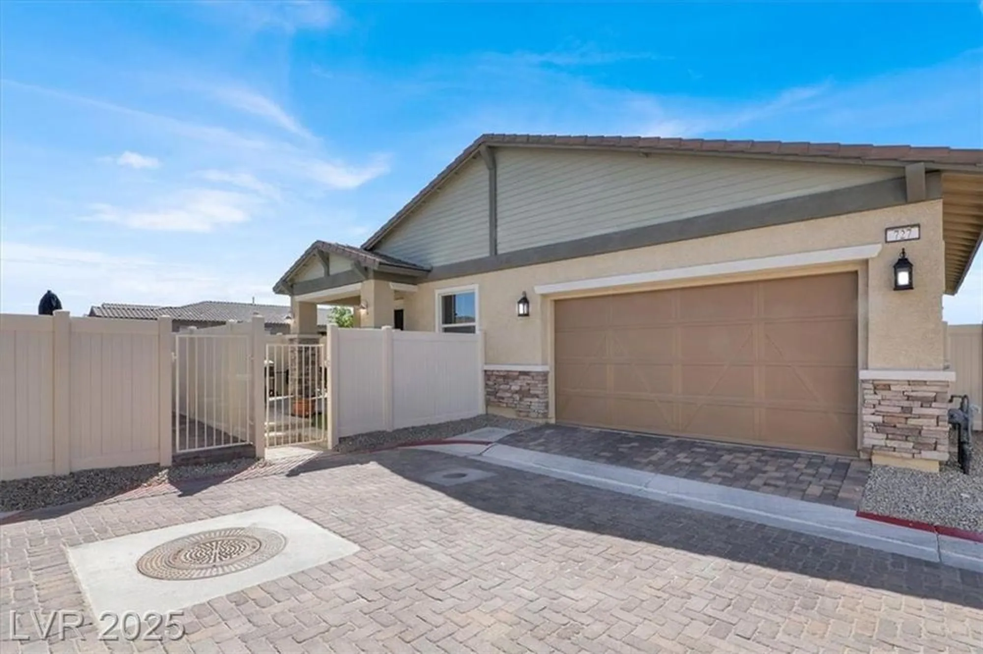 Property Slideshow image 44 of 45 | 727 chopin hills st, Henderson, NV, 89011