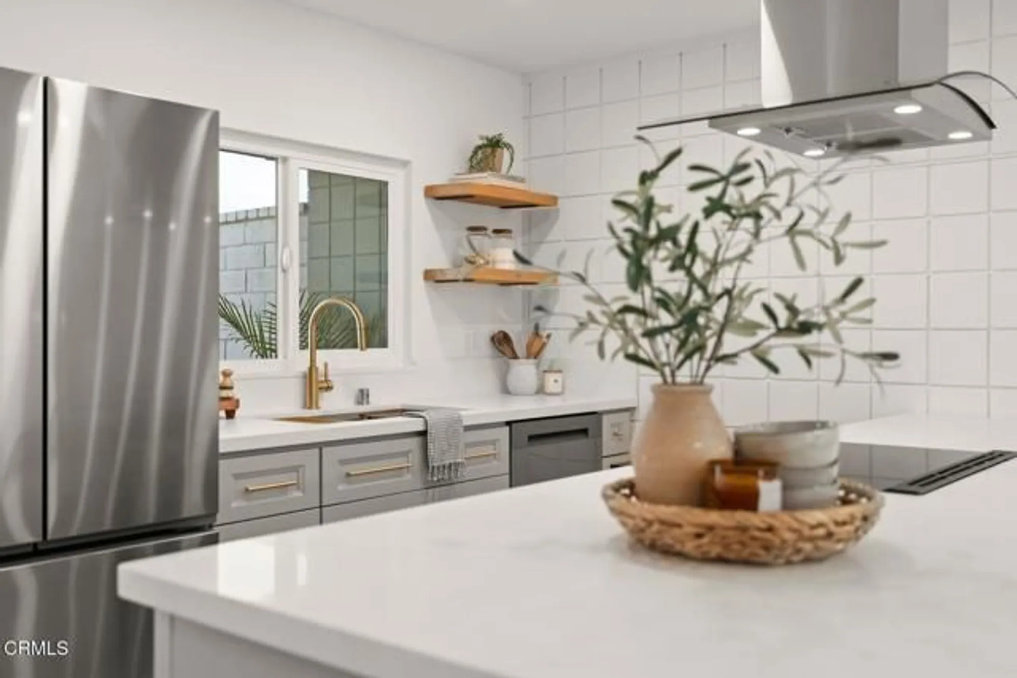 Property Slideshow image 14 of 37 | 241 e fiesta grn, Port Hueneme, CA, 93041