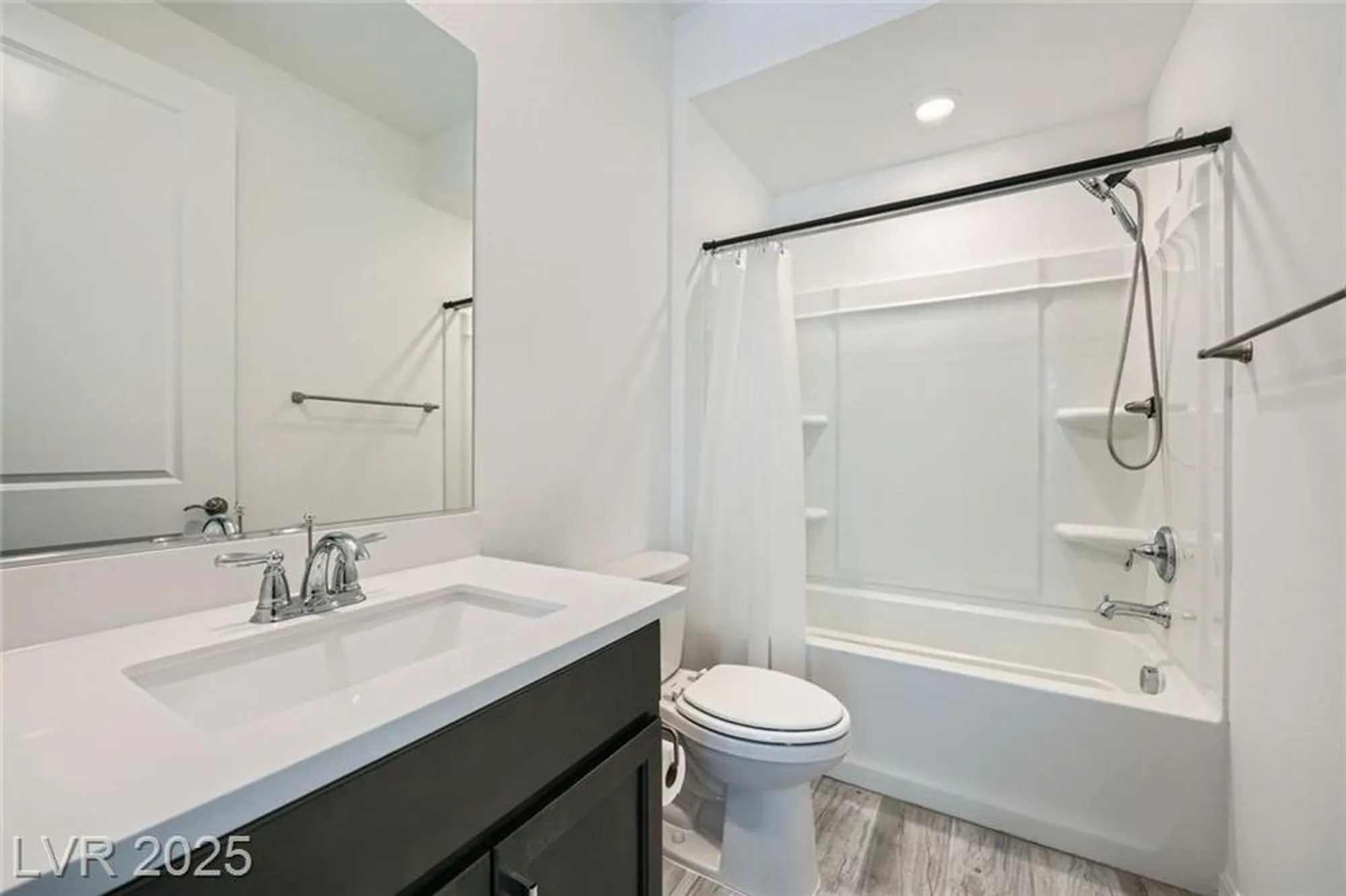 Property Slideshow image 25 of 36 | 243 sun glaze ave, Henderson, NV, 89011