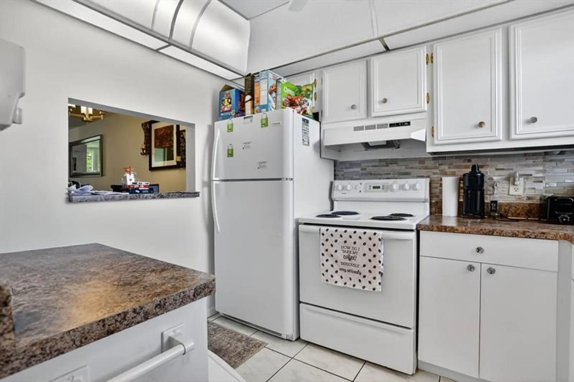 Property Slideshow image 10 of 40 | 6650 royal palm blvd apt 203, Margate, FL, 33063