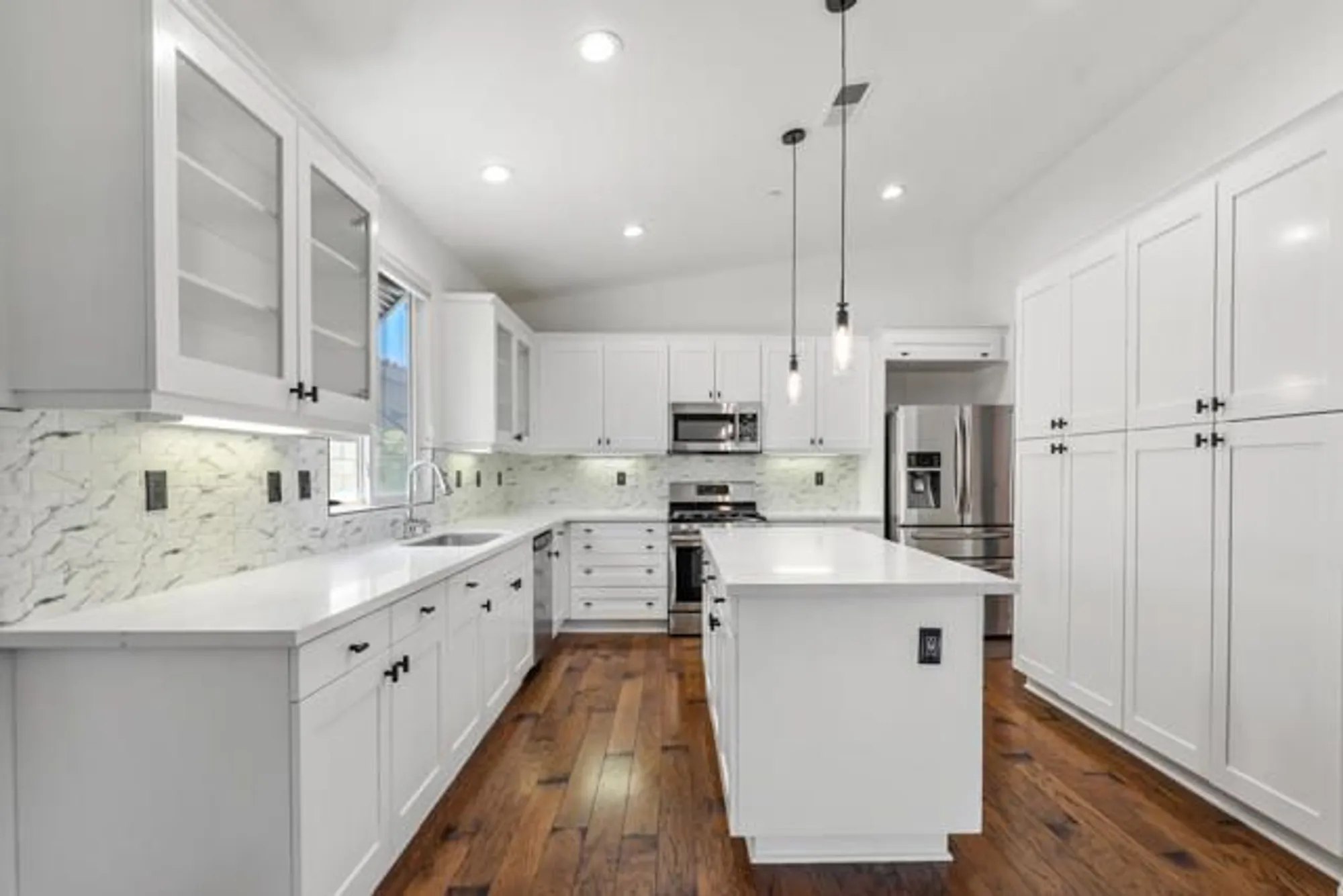 Property Slideshow image 14 of 38 | 3778 aloe grove way, Palm Springs, CA, 92262